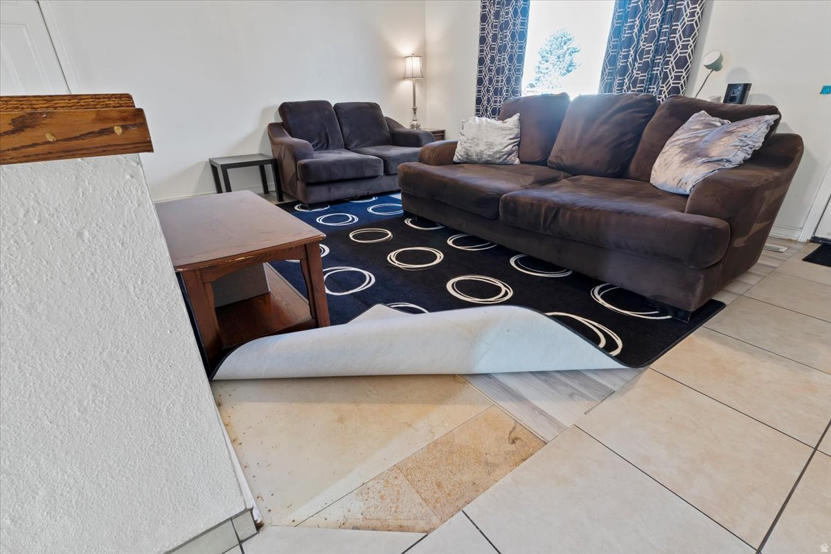 INDIAN VILLAGE - Residential