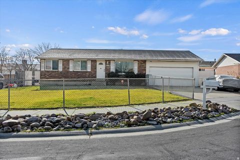 Tiny photo for 5025 W MOON FLOWER CIR S, Kearns, UT 84118 (MLS # 2130614)