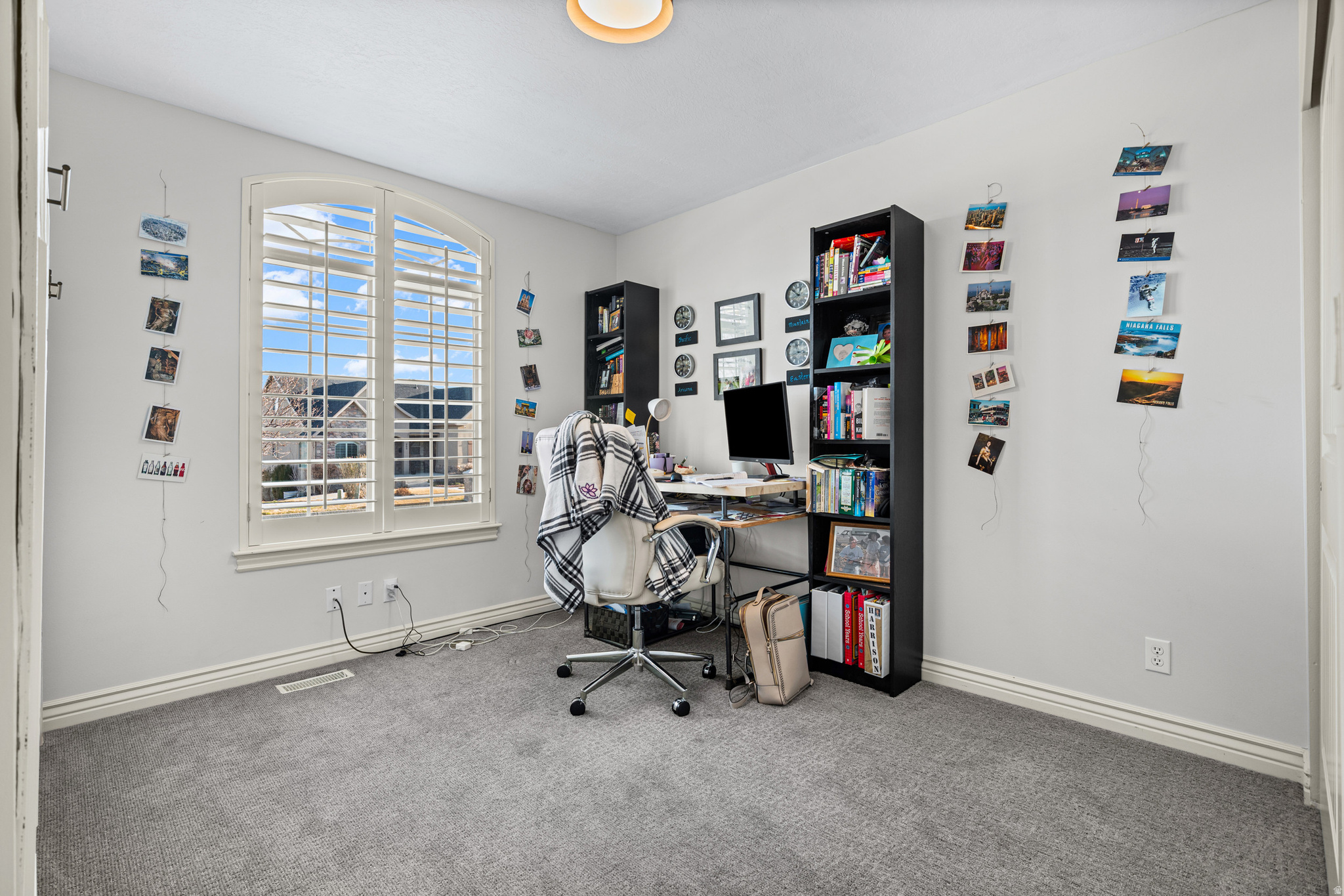 THE BENCHES - Residential