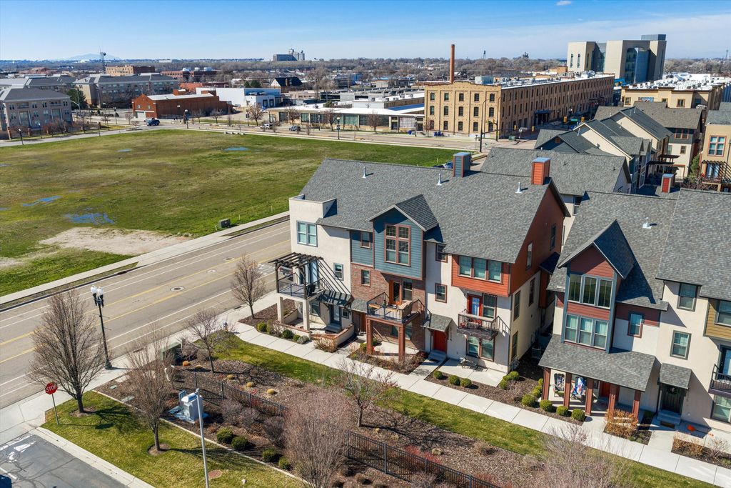 Photo of 1987 BIRCH COVE ST, Ogden, UT 84401 (MLS # 2142117)