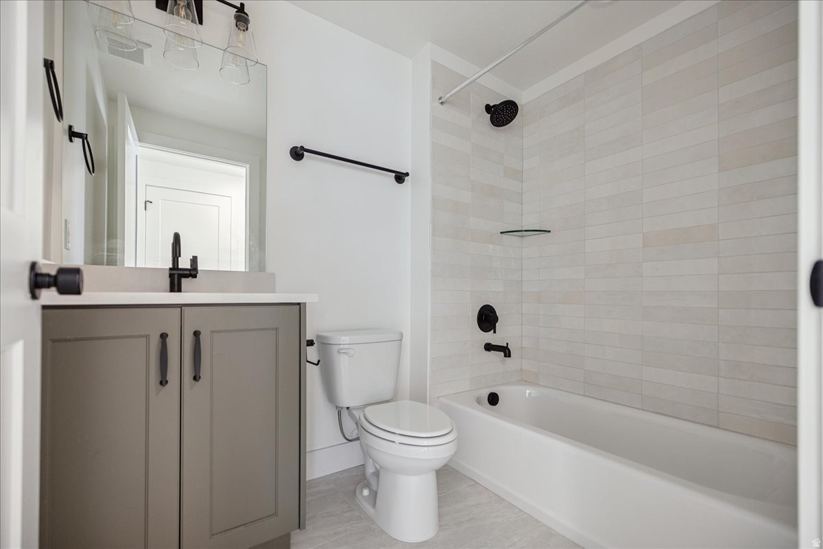BEACON POINTE - Residential