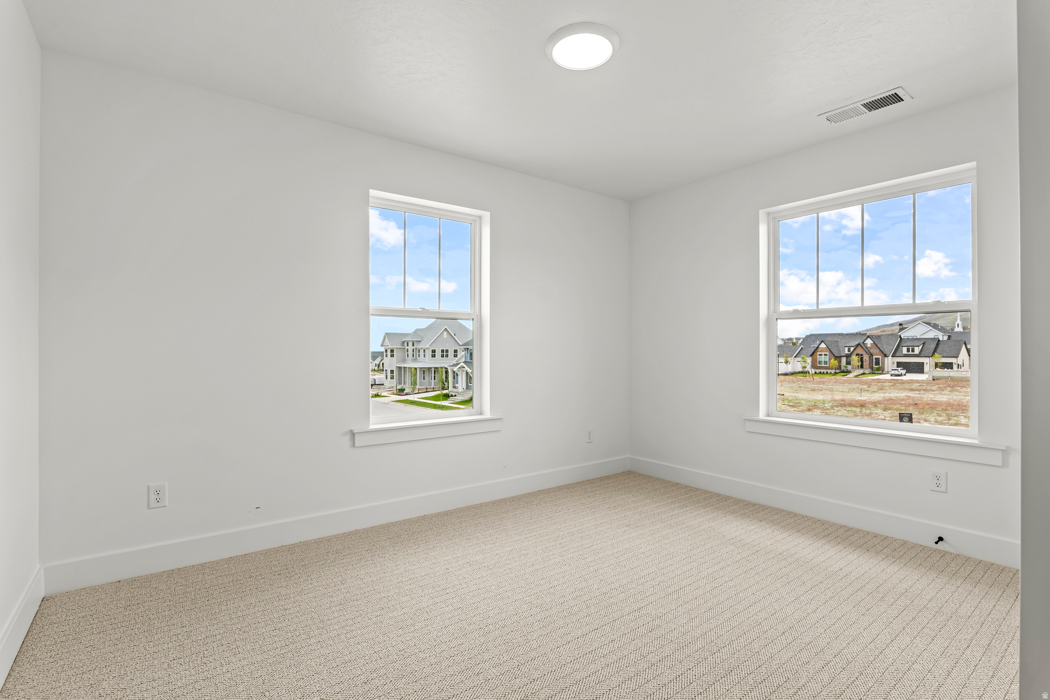 BEACON POINTE - Residential