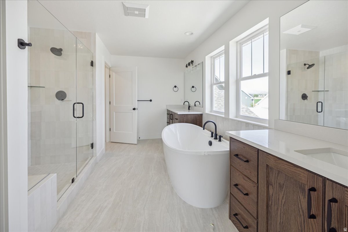 BEACON POINTE - Residential