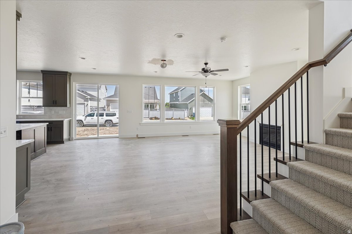 BEACON POINTE - Residential