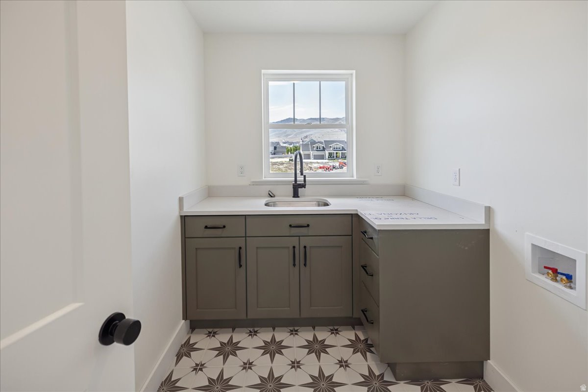 BEACON POINTE - Residential