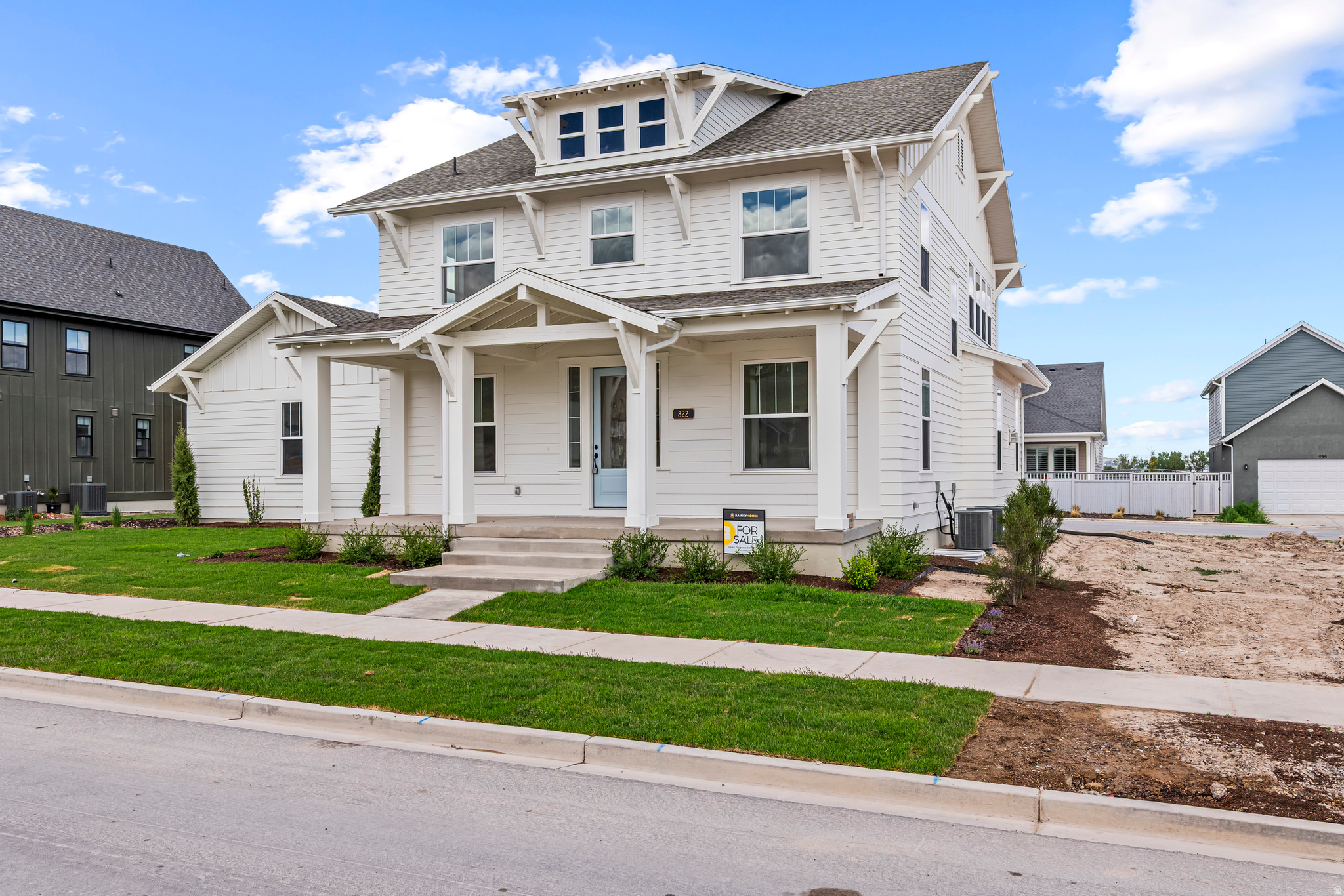 BEACON POINTE - Residential