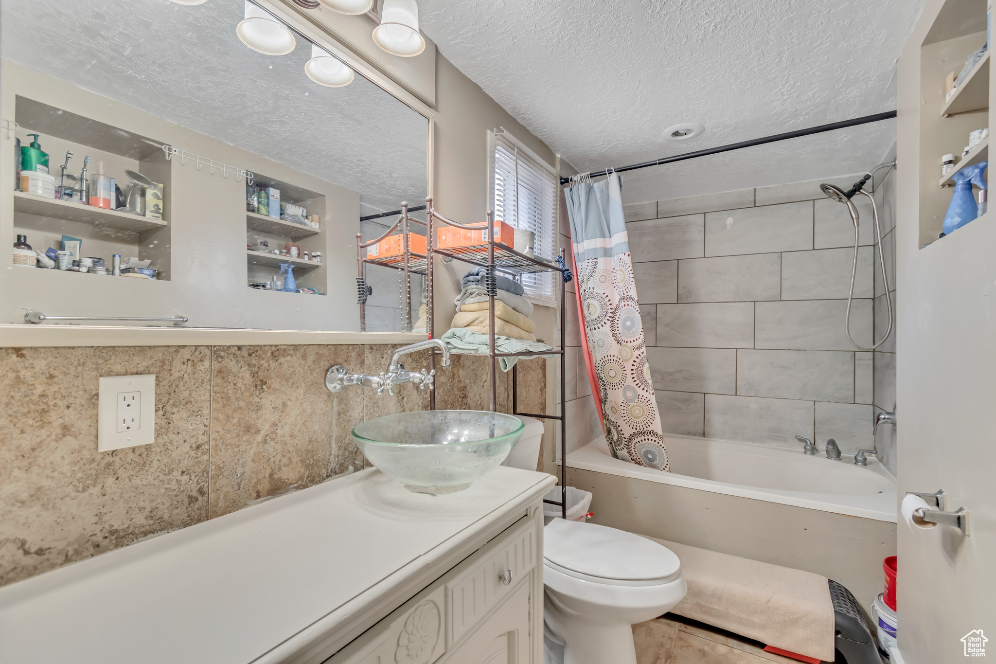 CRESCENTWOOD VILLAGE - Residential