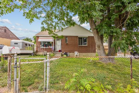 Tiny photo for 2880 S MERTON WAY, Magna, UT 84044 (MLS # 2100081)