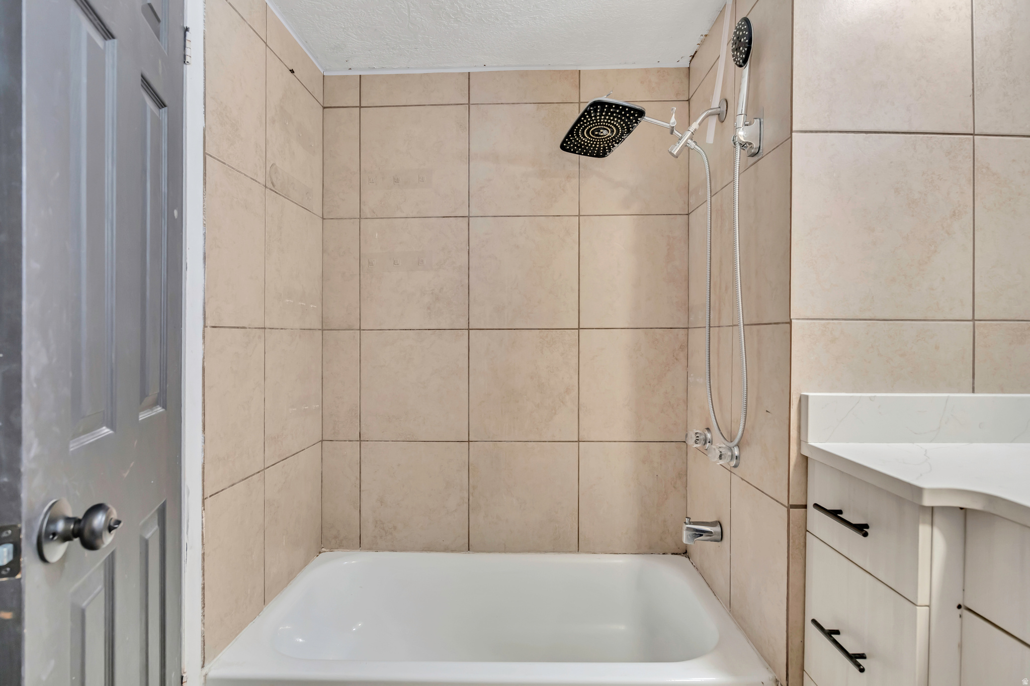 TOWN AND COUNTRY - Residential