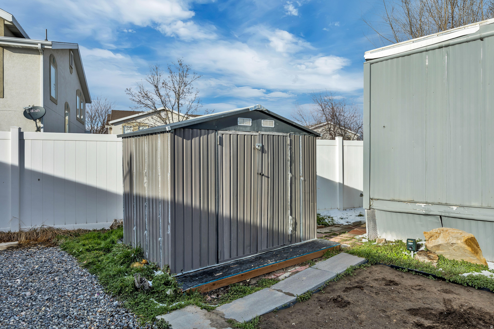 TOWN AND COUNTRY - Residential