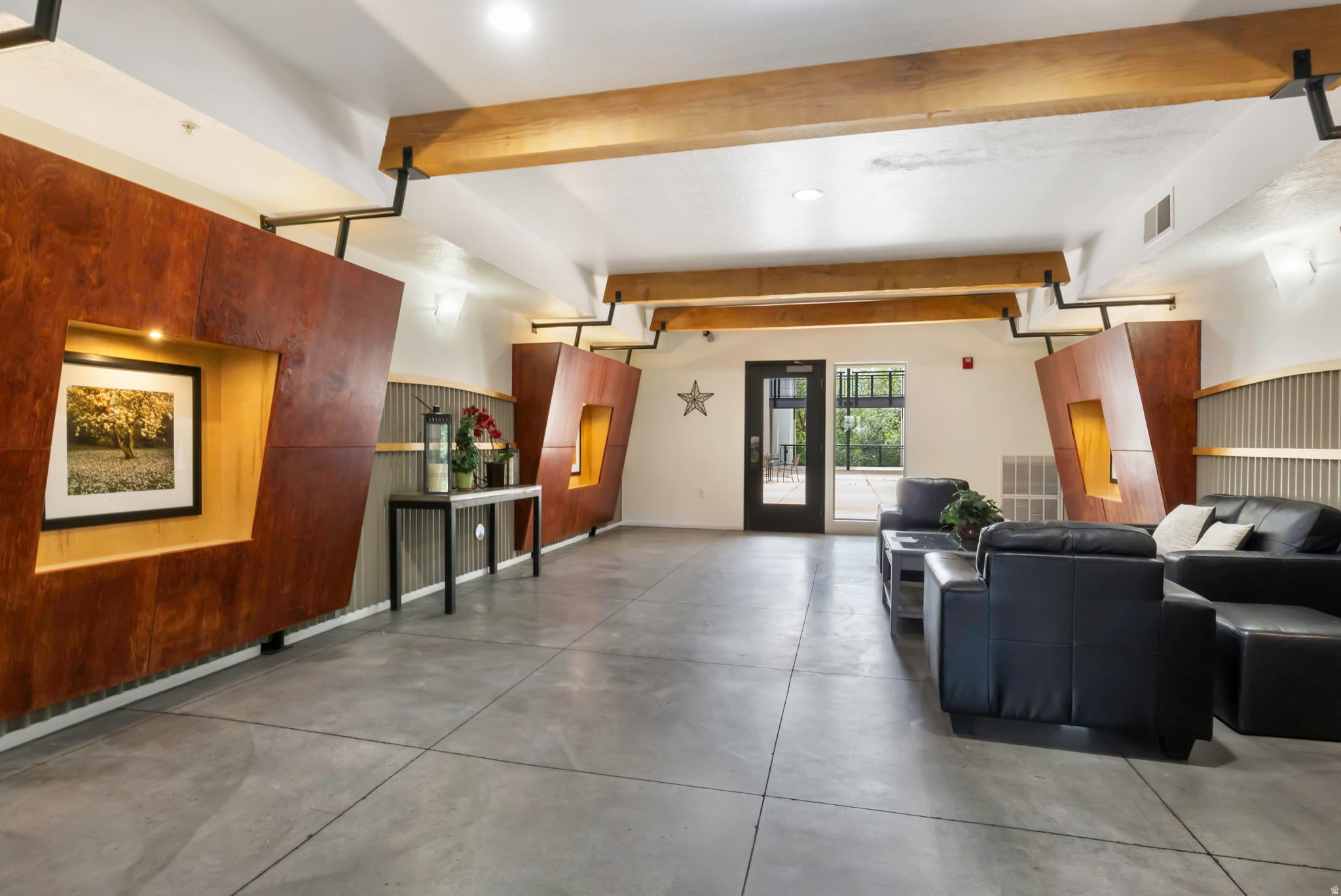 4340 HIGHLAND - Residential