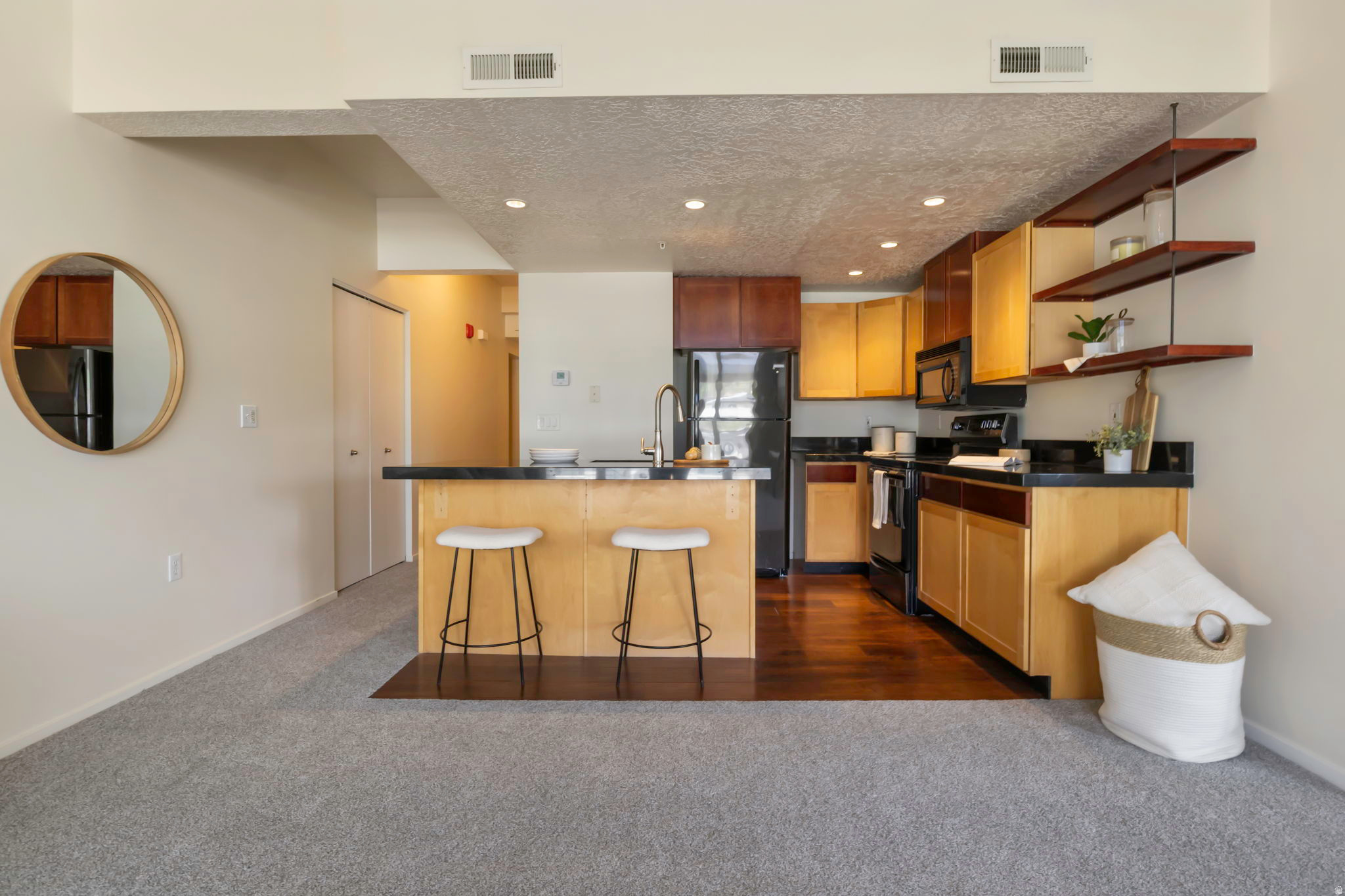4340 HIGHLAND - Residential