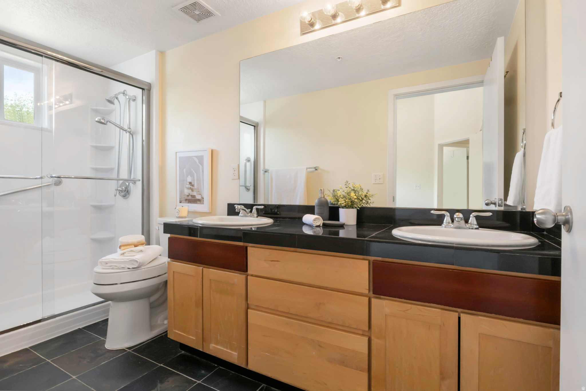 4340 HIGHLAND - Residential
