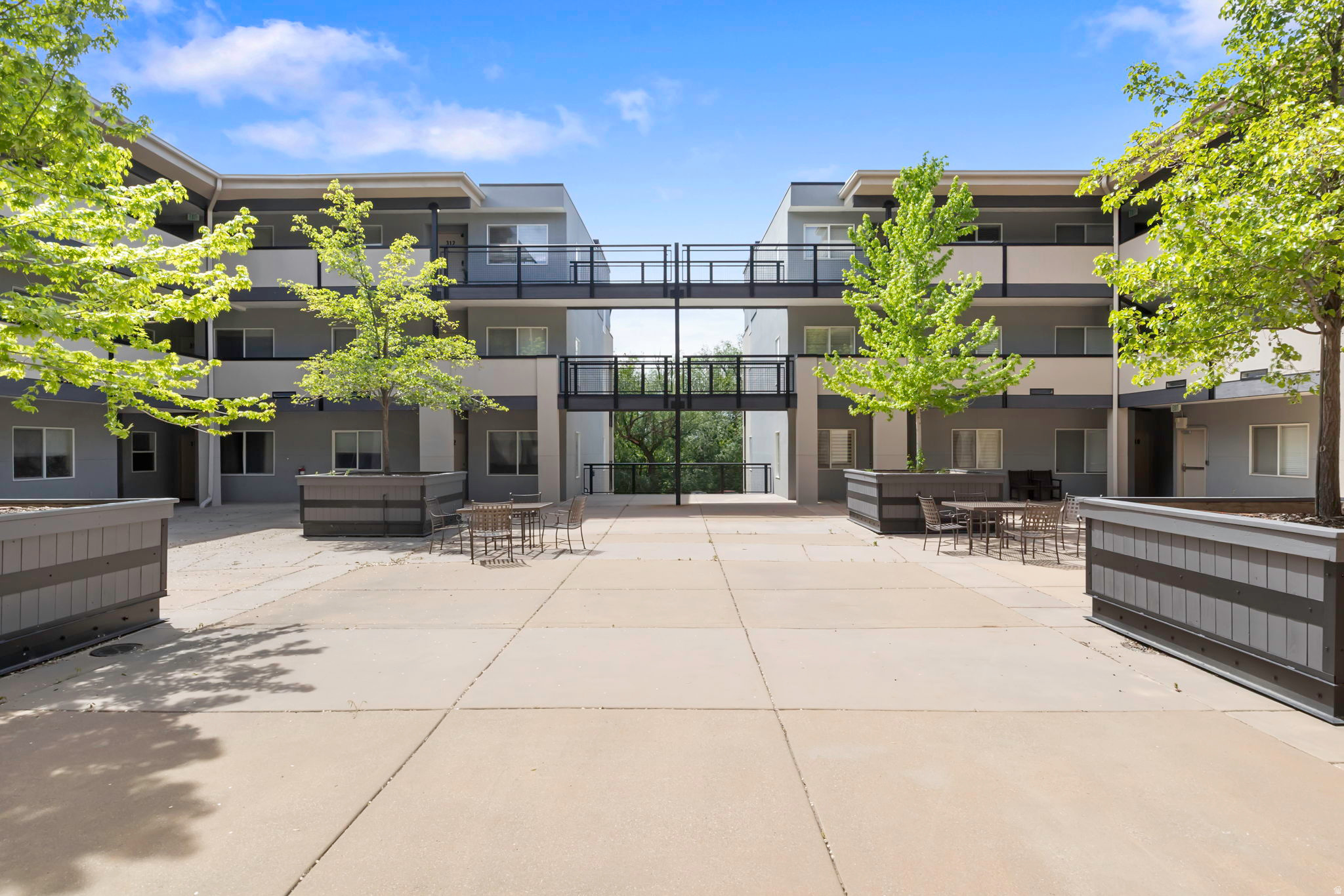 4340 HIGHLAND - Residential