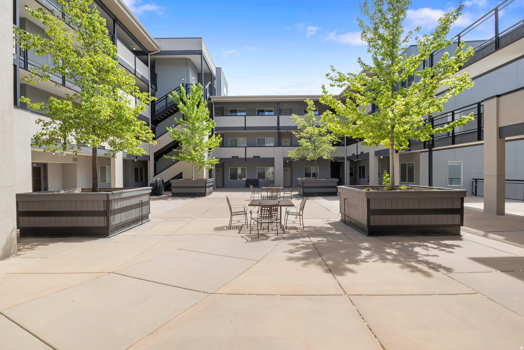 4340 HIGHLAND - Residential