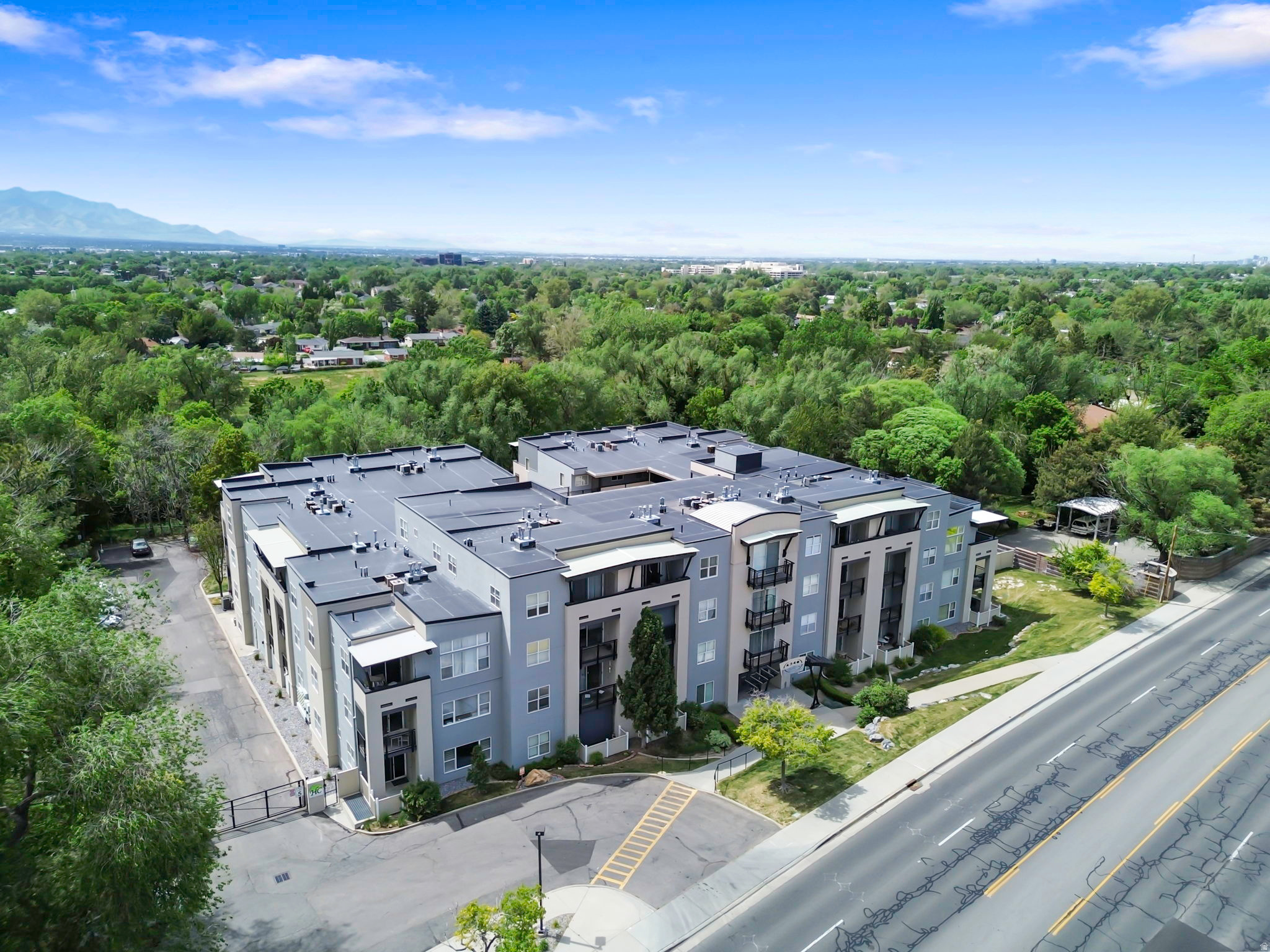 4340 HIGHLAND - Residential
