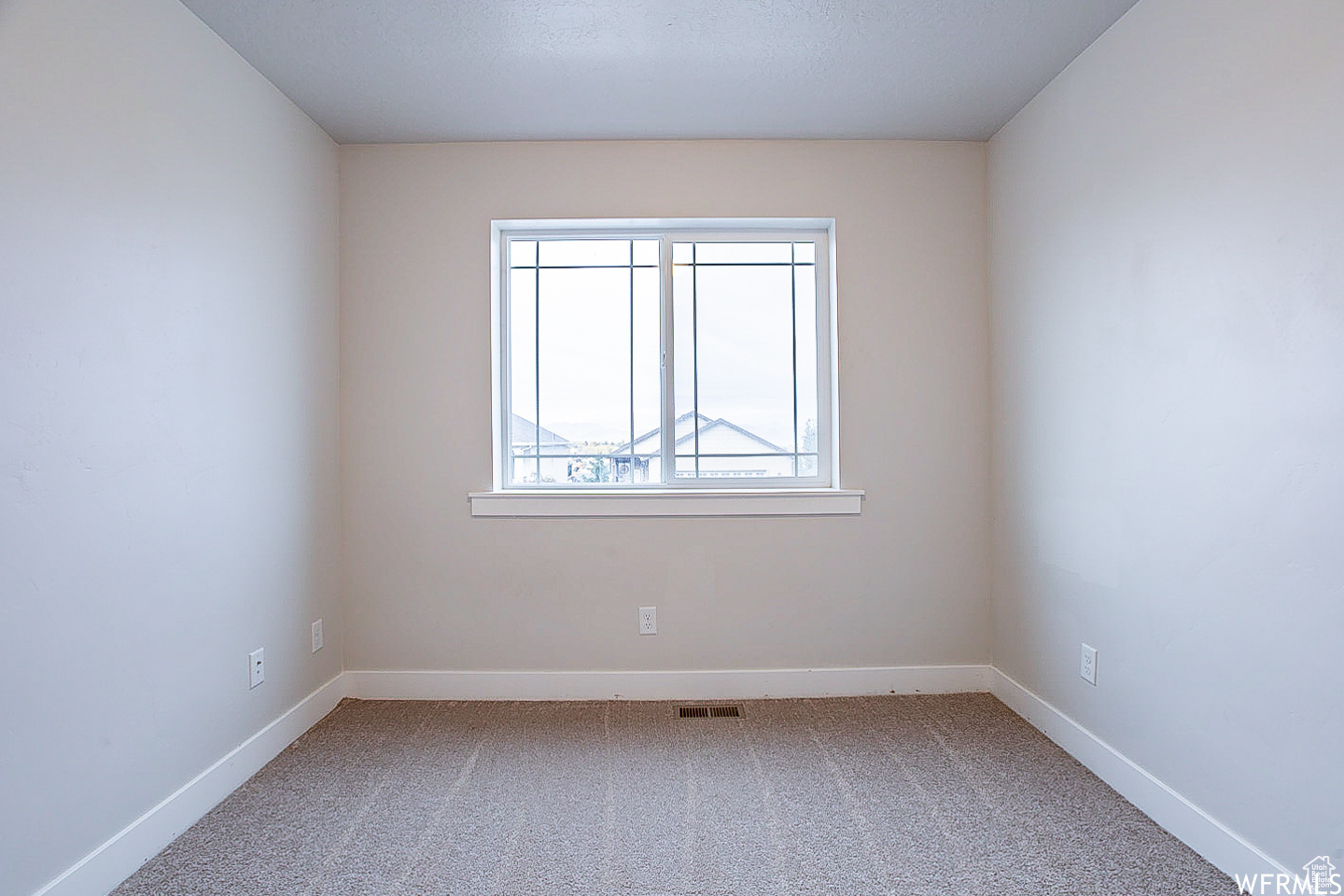 EASTSIDE ESTATES - Residential