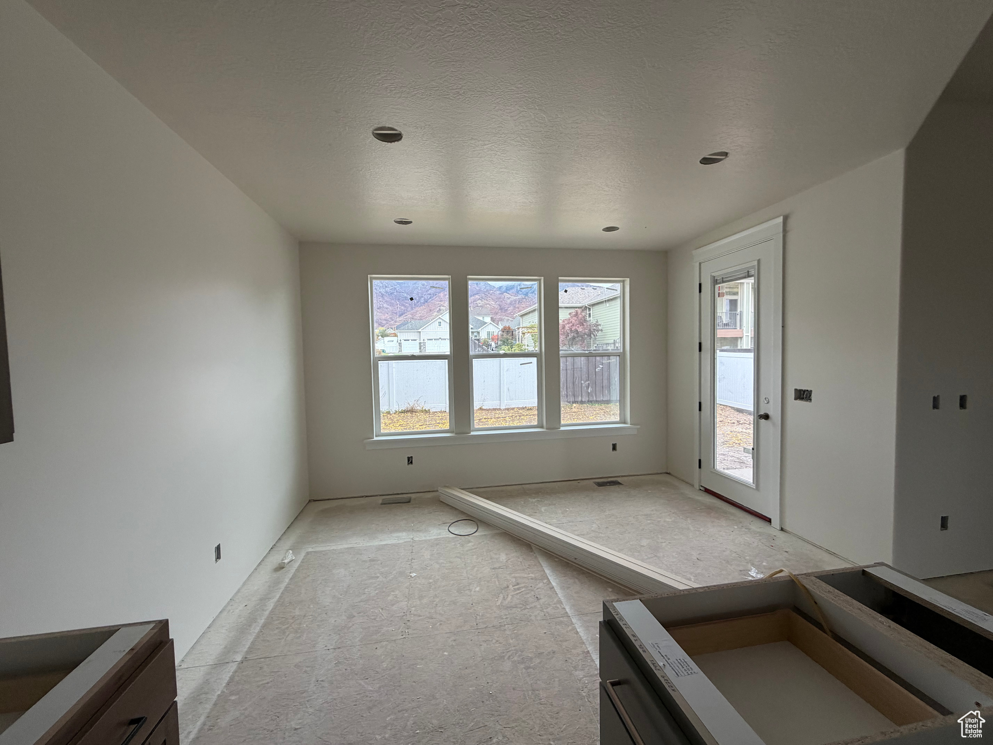 OAKS AT OAKRIDGE - Residential