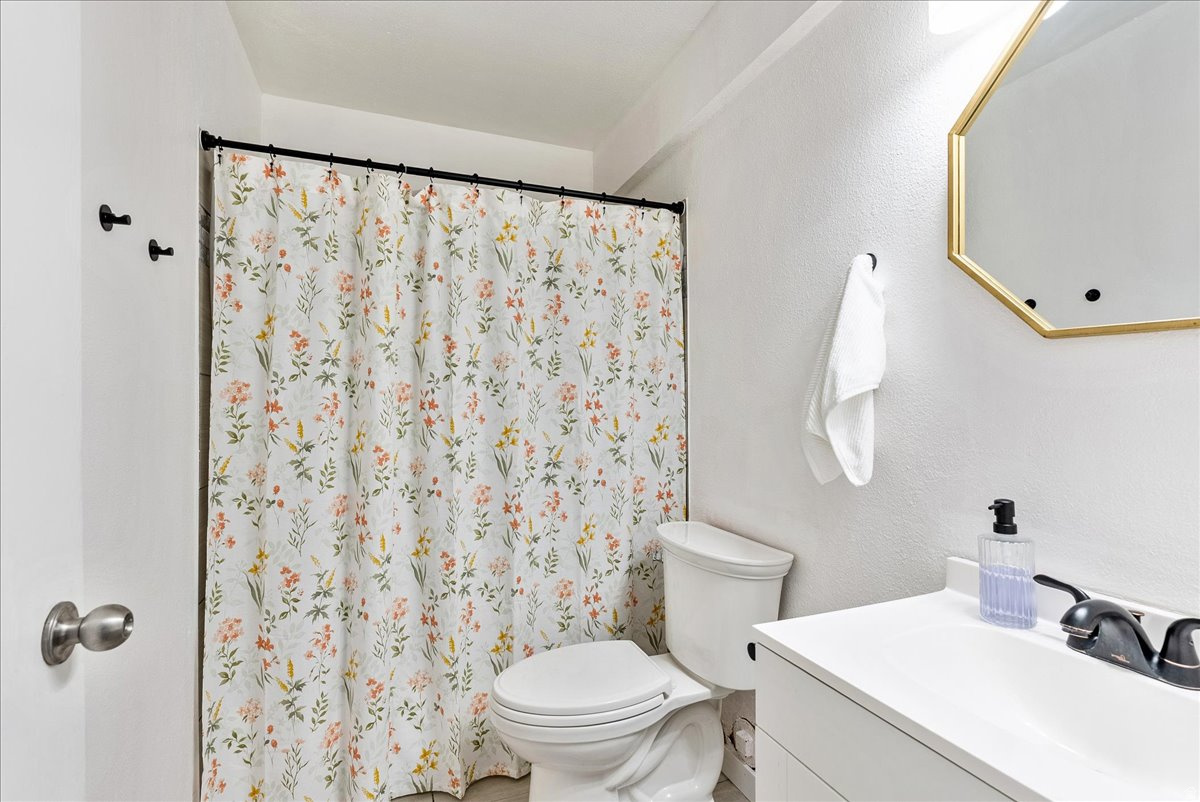 COUNTRY WOOD ESTATES - Residential