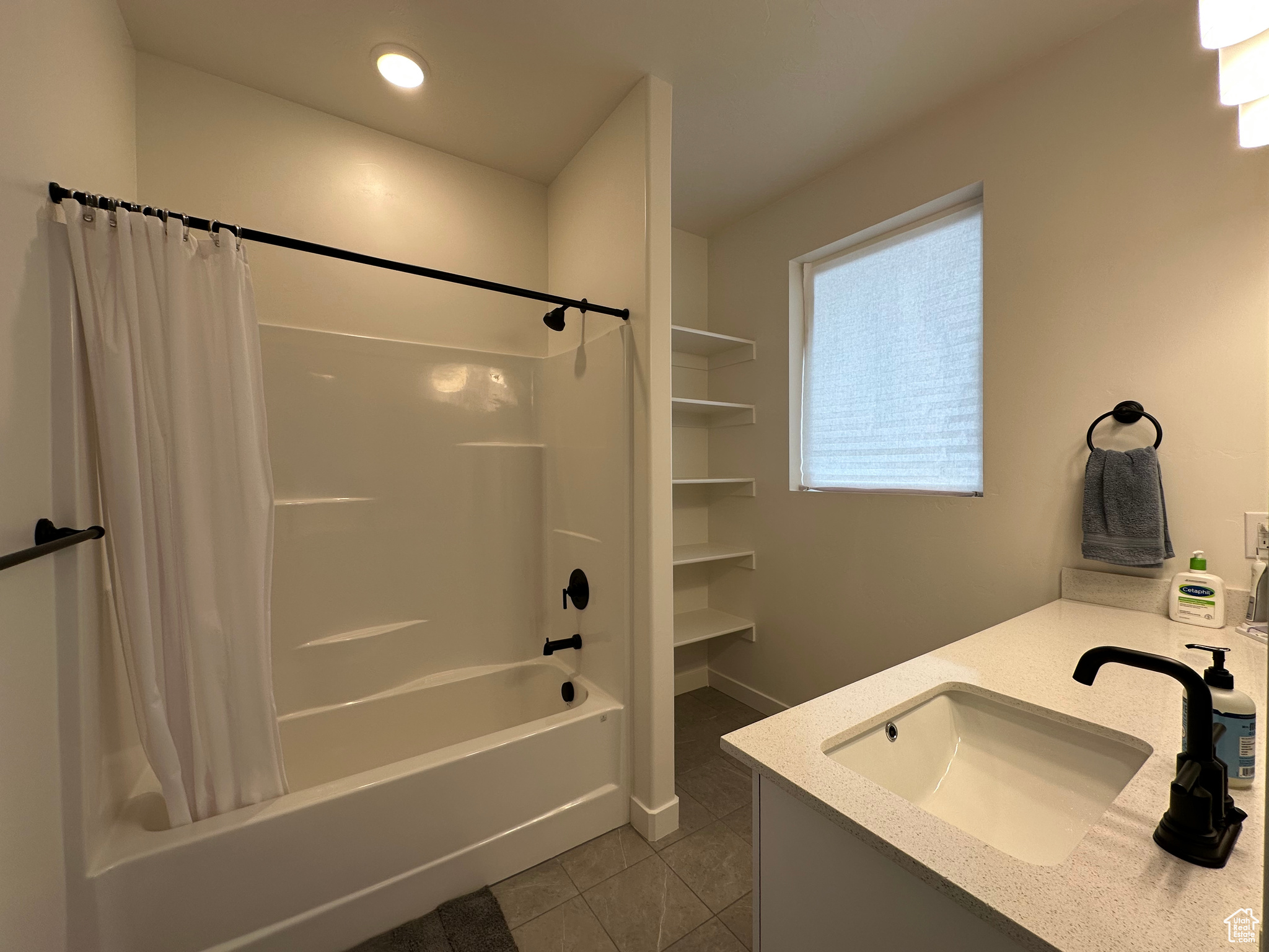 568 S 900, American Fork, Utah image 15