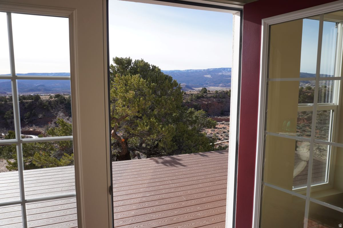 SLEEPING RAINBOW ESTATES - Residential