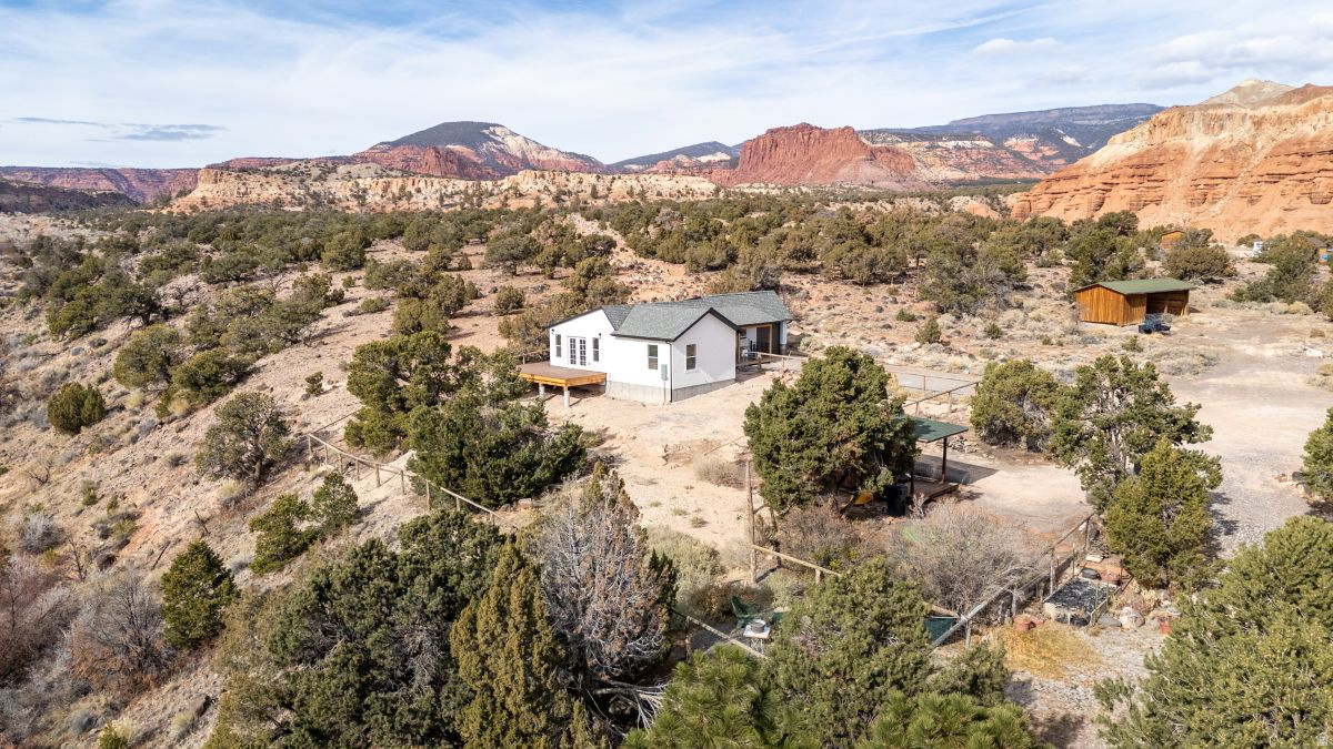 SLEEPING RAINBOW ESTATES - Residential