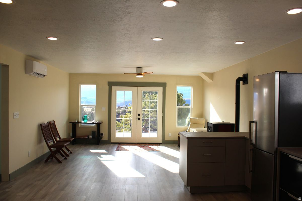 SLEEPING RAINBOW ESTATES - Residential