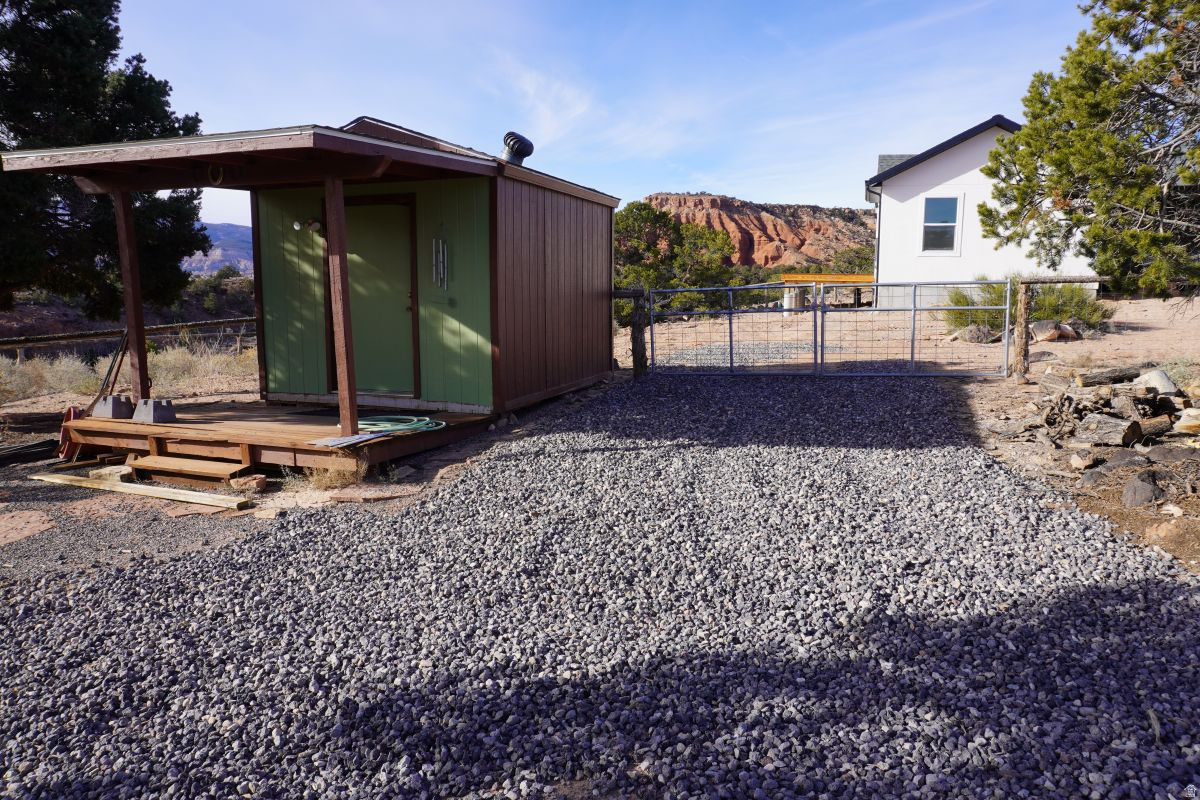 SLEEPING RAINBOW ESTATES - Residential