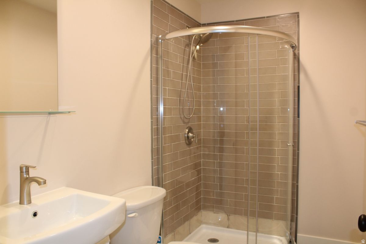 SLEEPING RAINBOW ESTATES - Residential