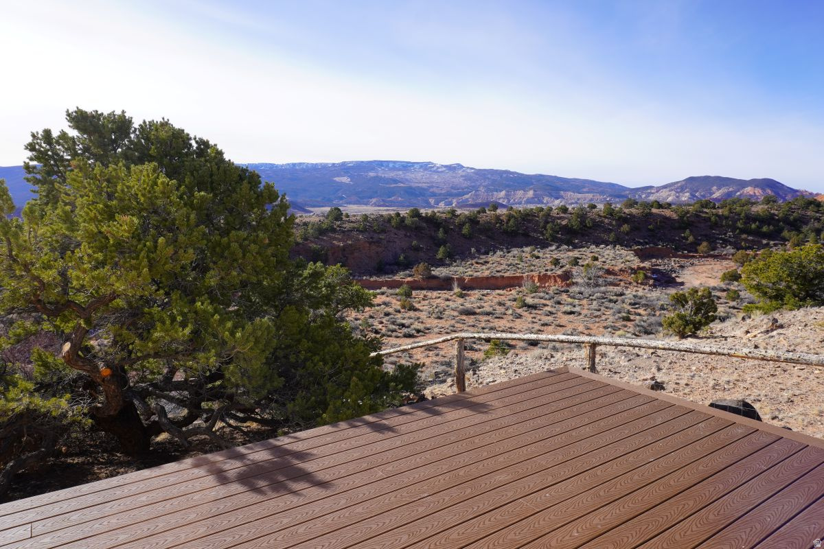 SLEEPING RAINBOW ESTATES - Residential