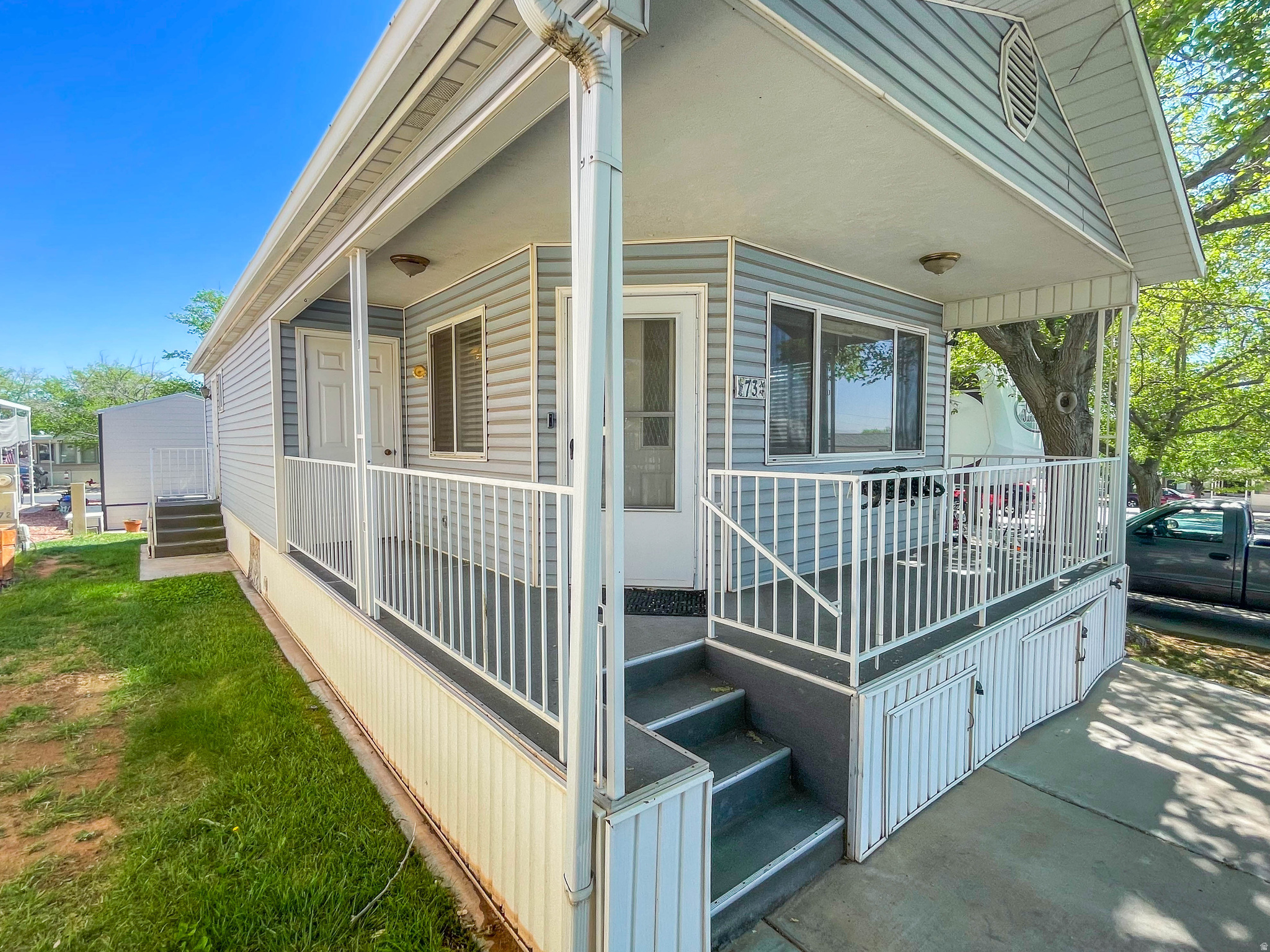 CANYON BREEZE RV RESORT - Residential