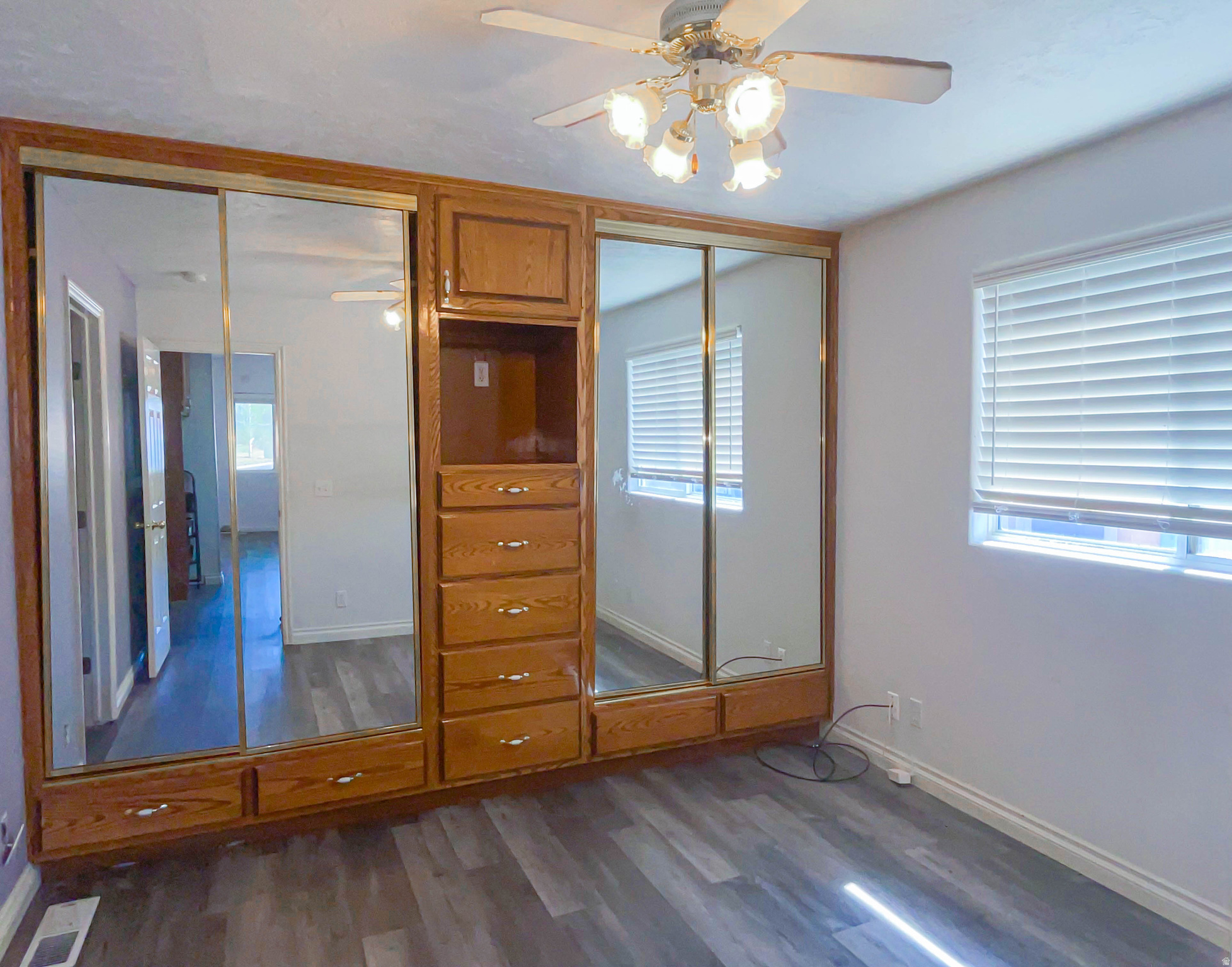 CANYON BREEZE RV RESORT - Residential