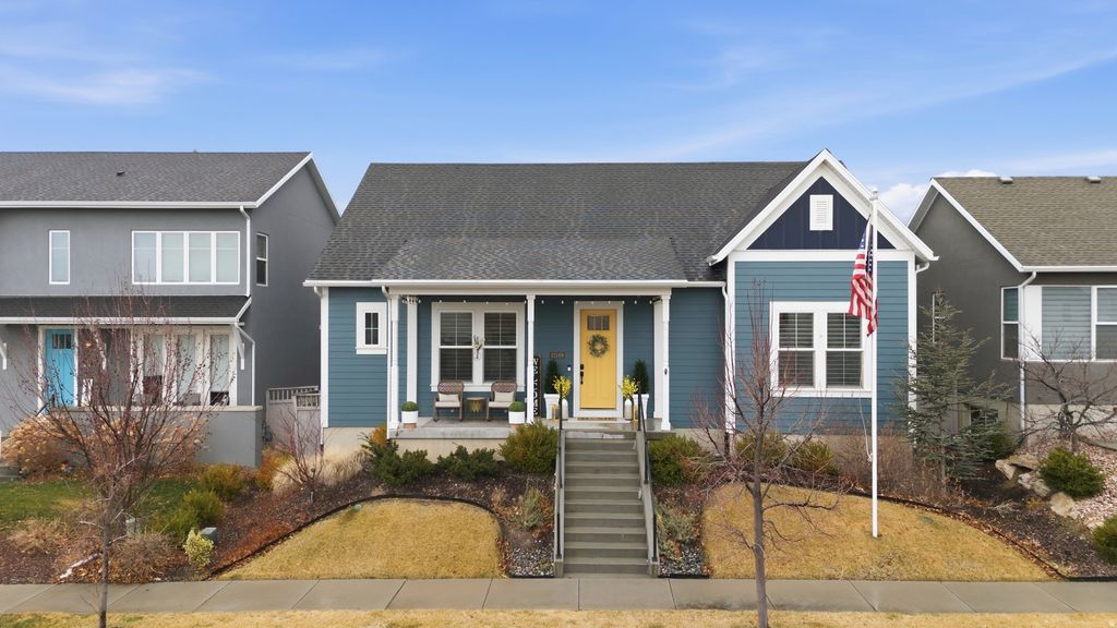 Photo of 11348 S SANDBANK WAY W, South Jordan, UT 84009 (MLS # 2140716)