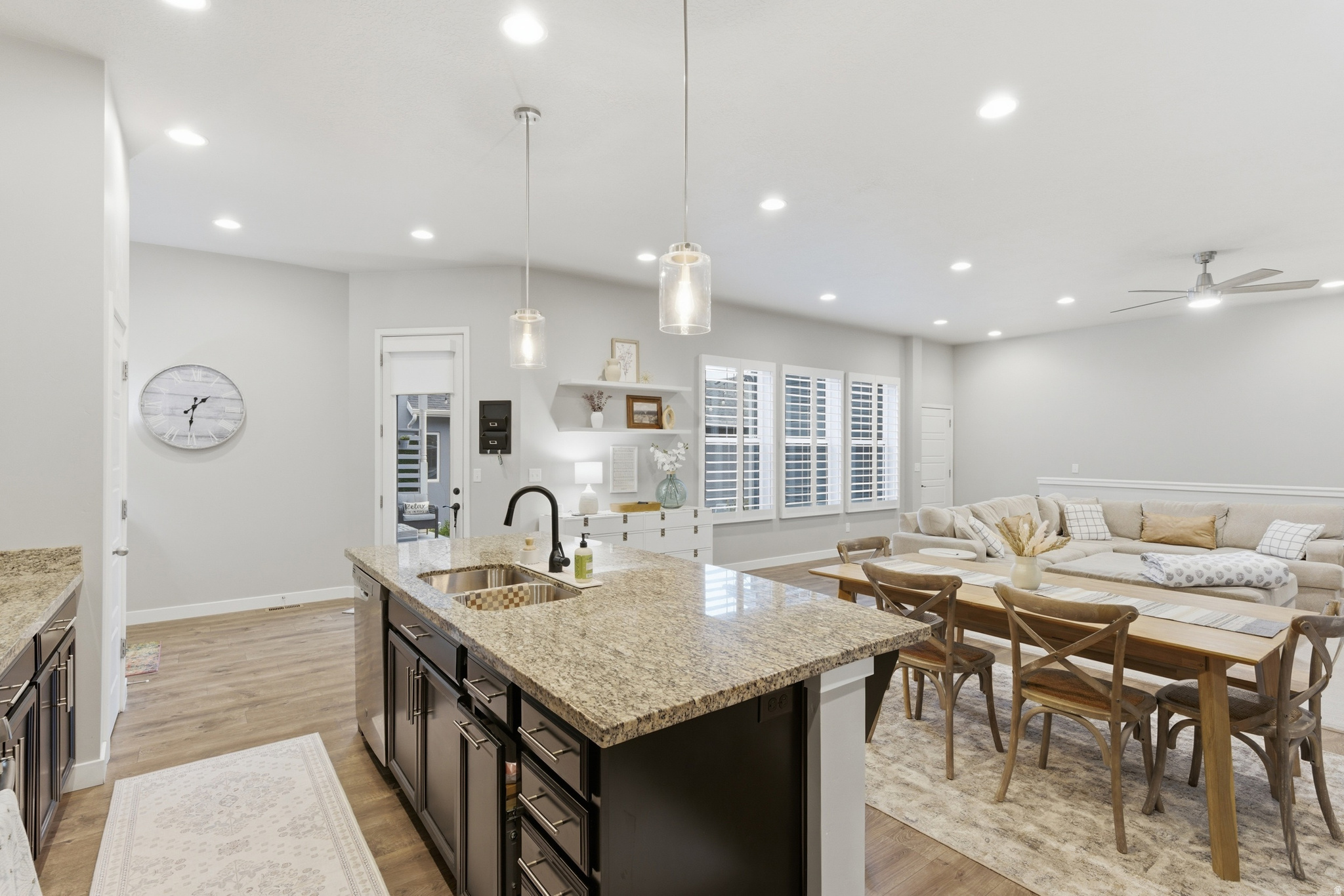 DAYBREAK - Residential