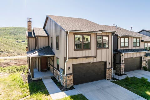 Photo of 524 W ASCENT DR, Hideout, UT 84036 (MLS # 2166992)