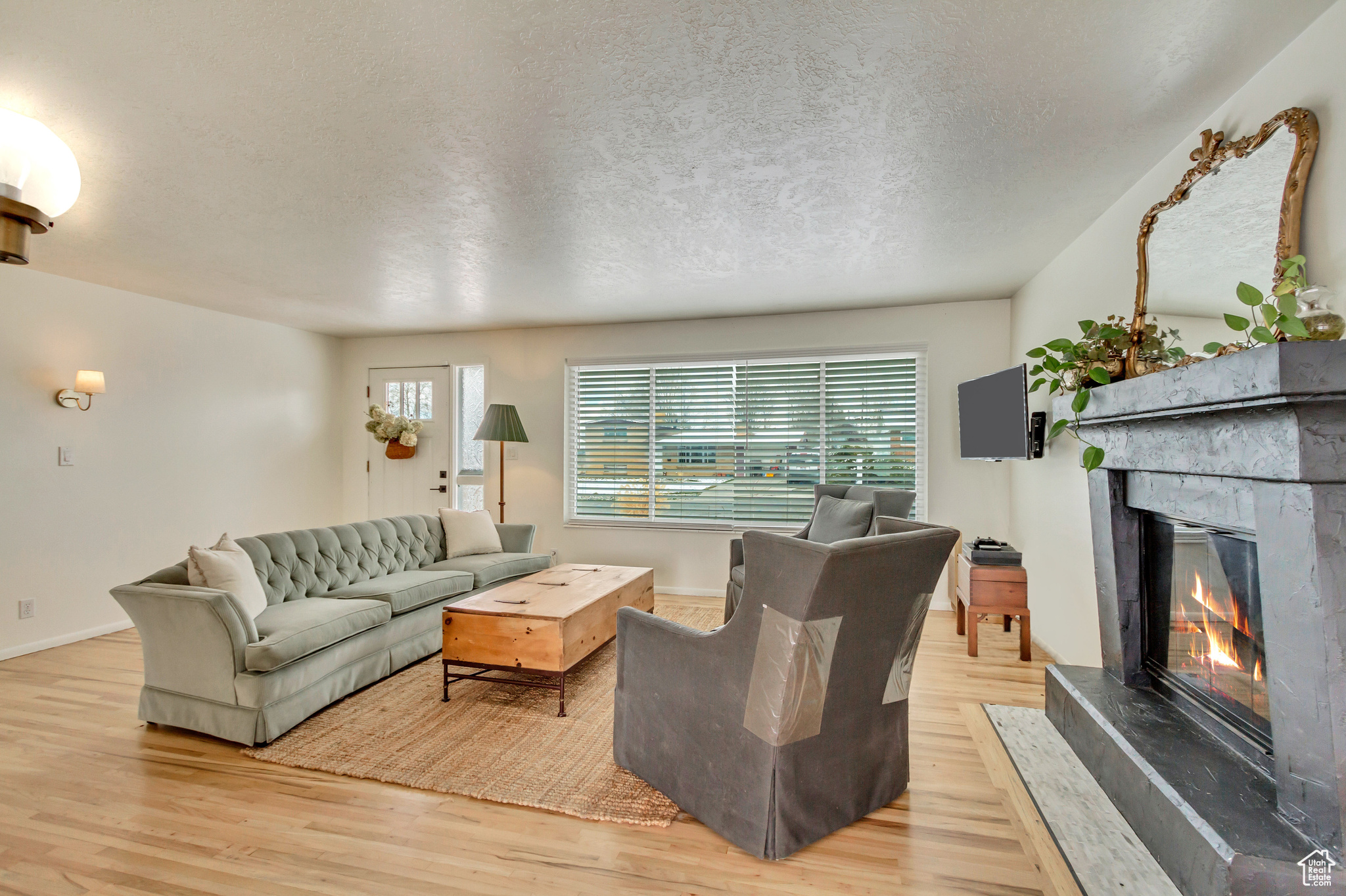 106 E Twin Peaks St, Midvale, Utah image 2