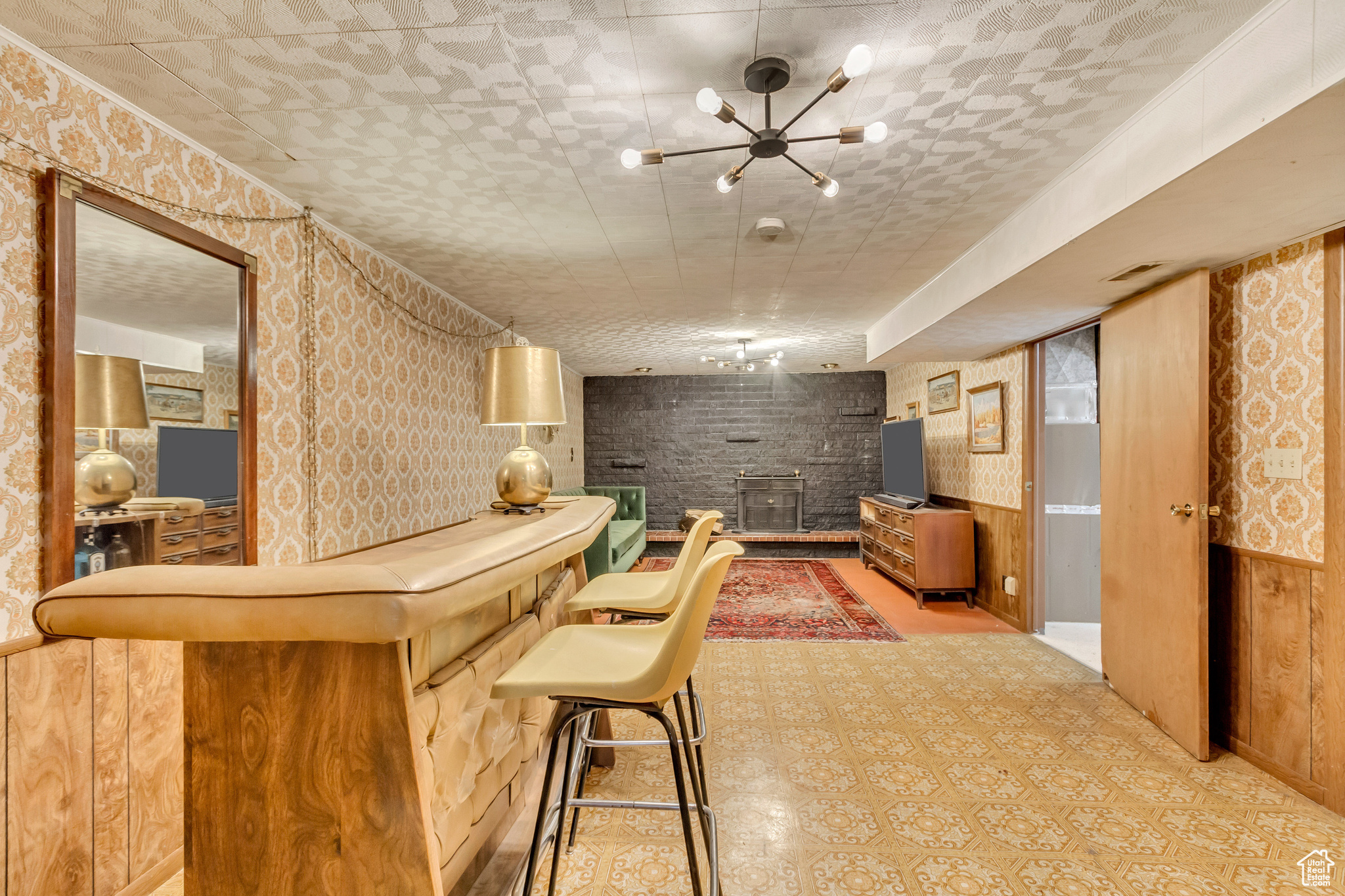 106 E Twin Peaks St, Midvale, Utah image 16