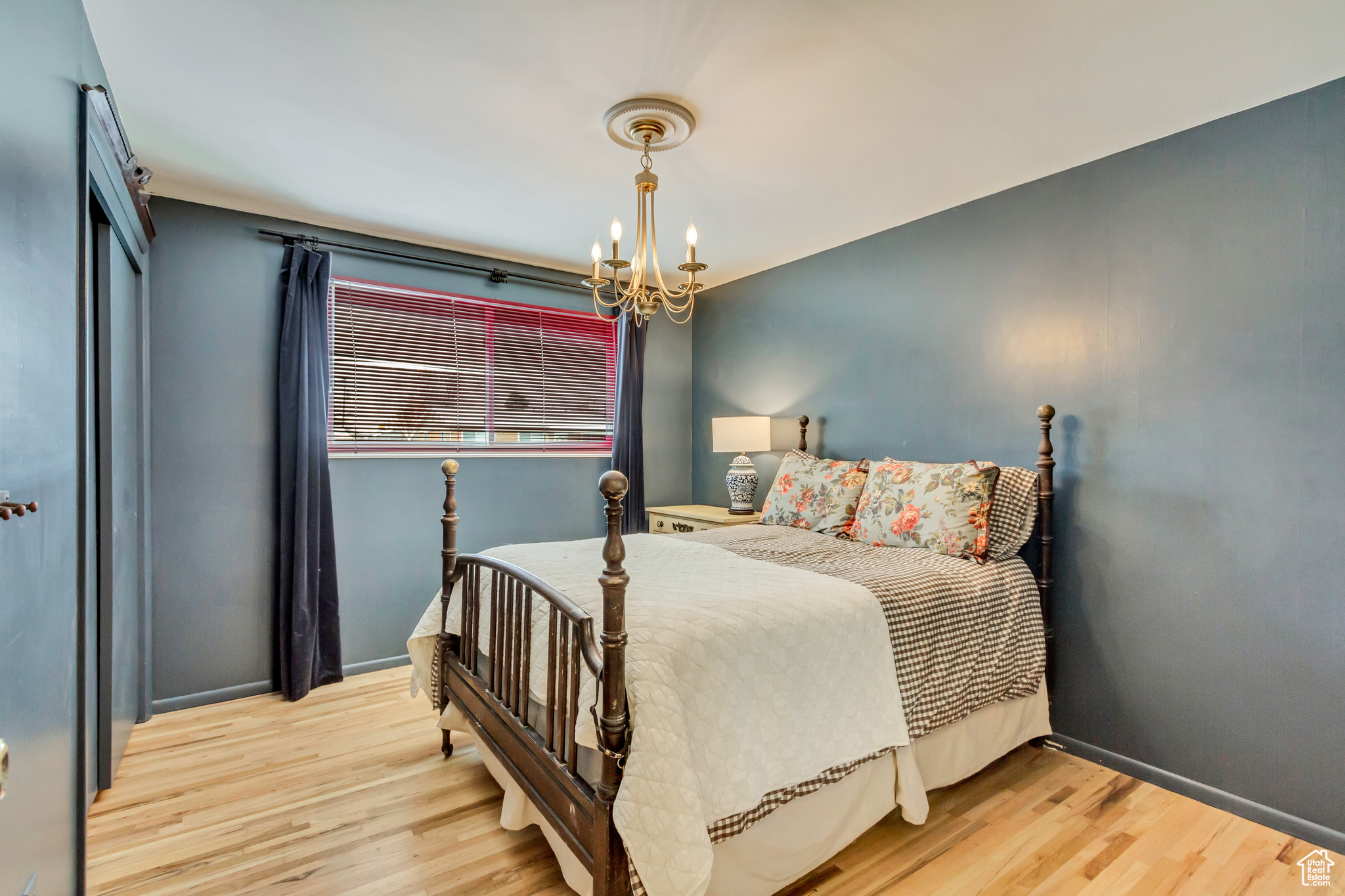 106 E Twin Peaks St, Midvale, Utah image 11
