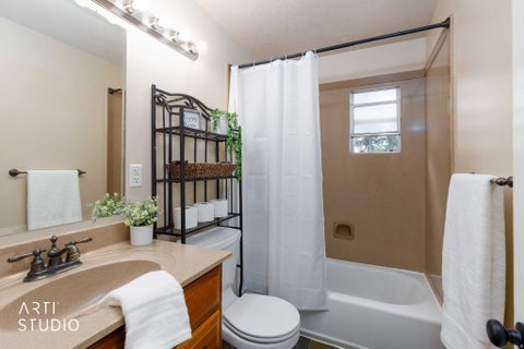 Tiny photo for 186 W 4800 S, Washington Terrace, UT 84405 (MLS # 2170212)