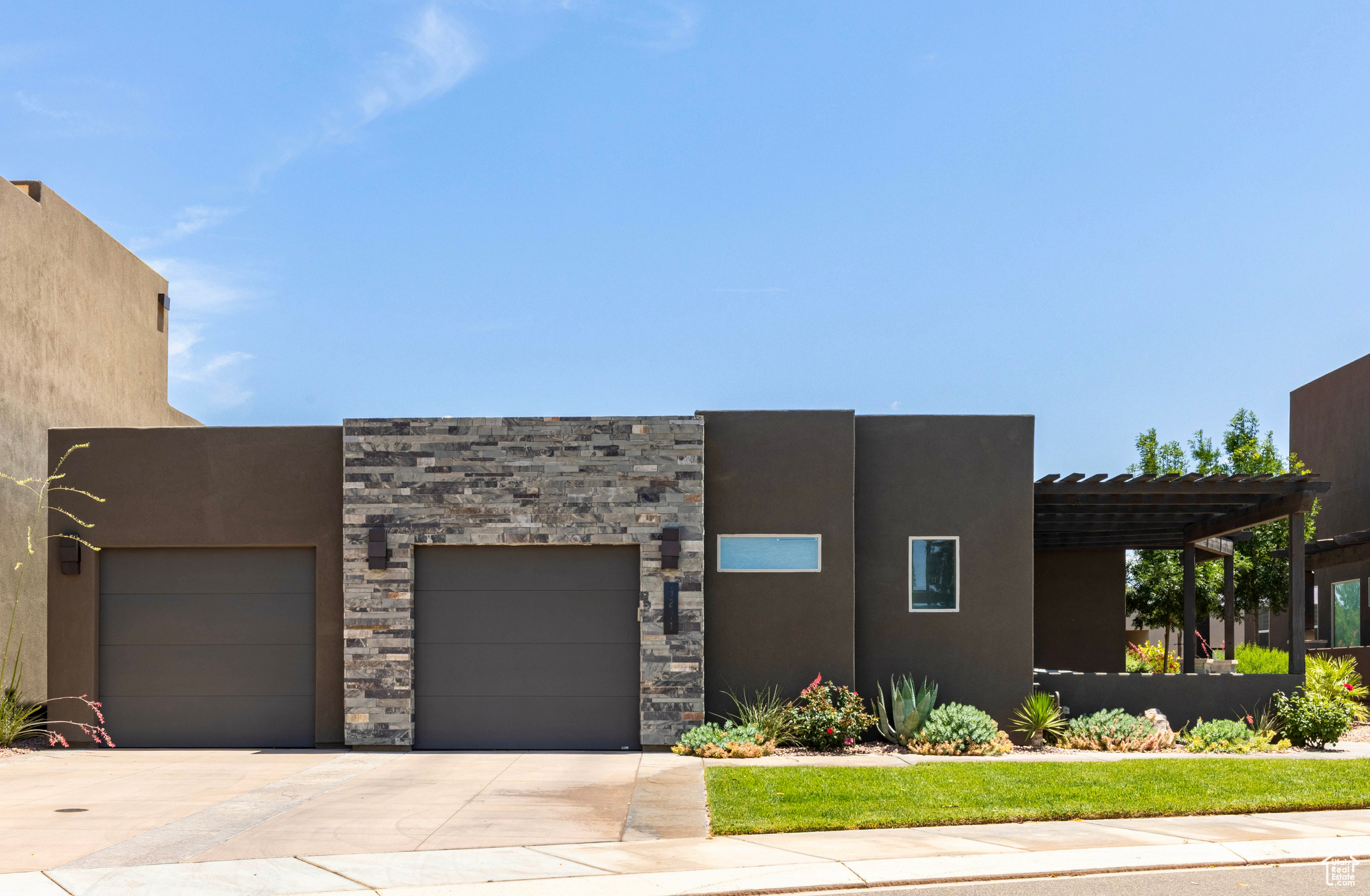 TAVA RESORT AT SAND HOLLOW - Residential