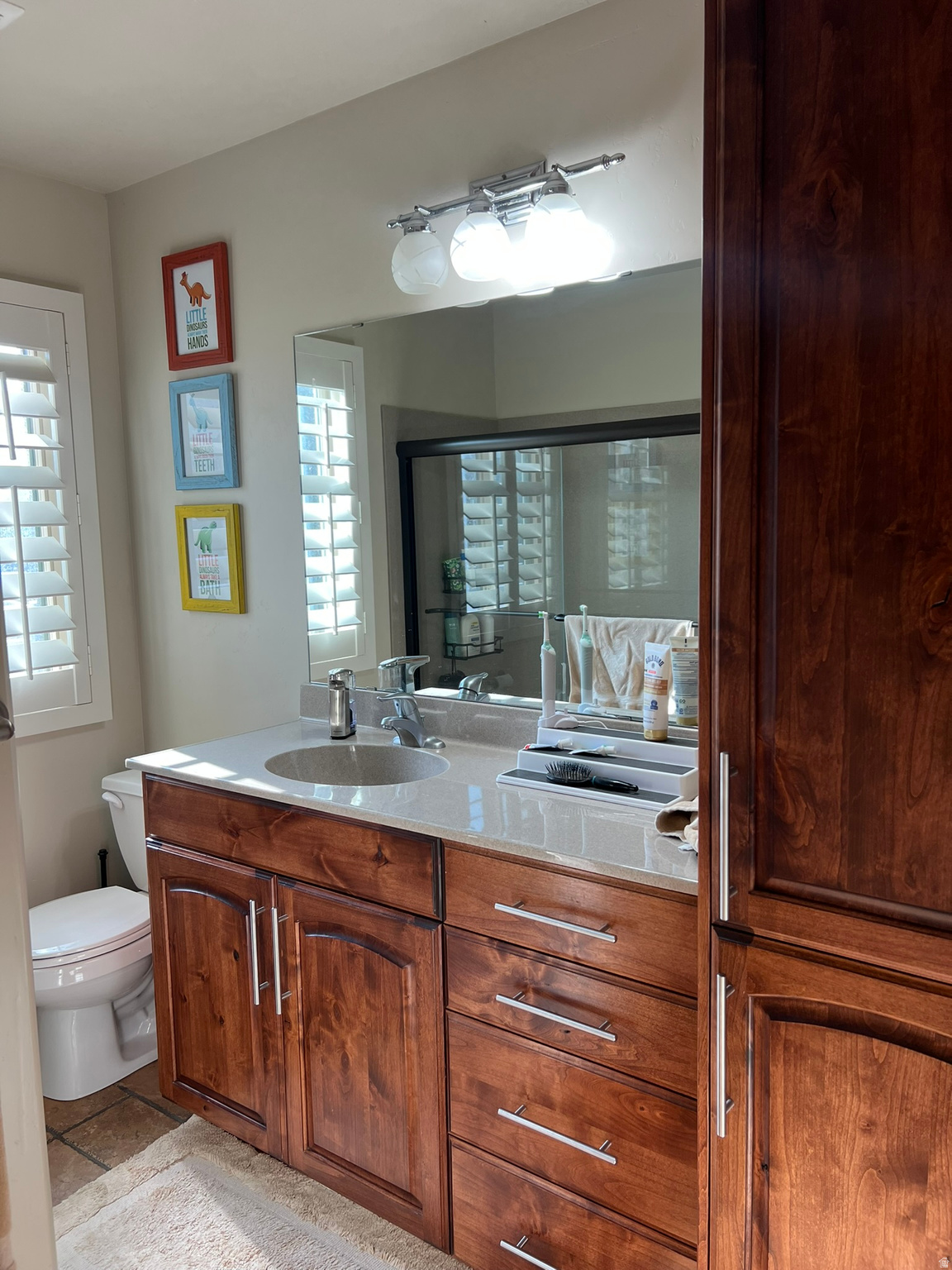 LUCAS HILLS - Residential