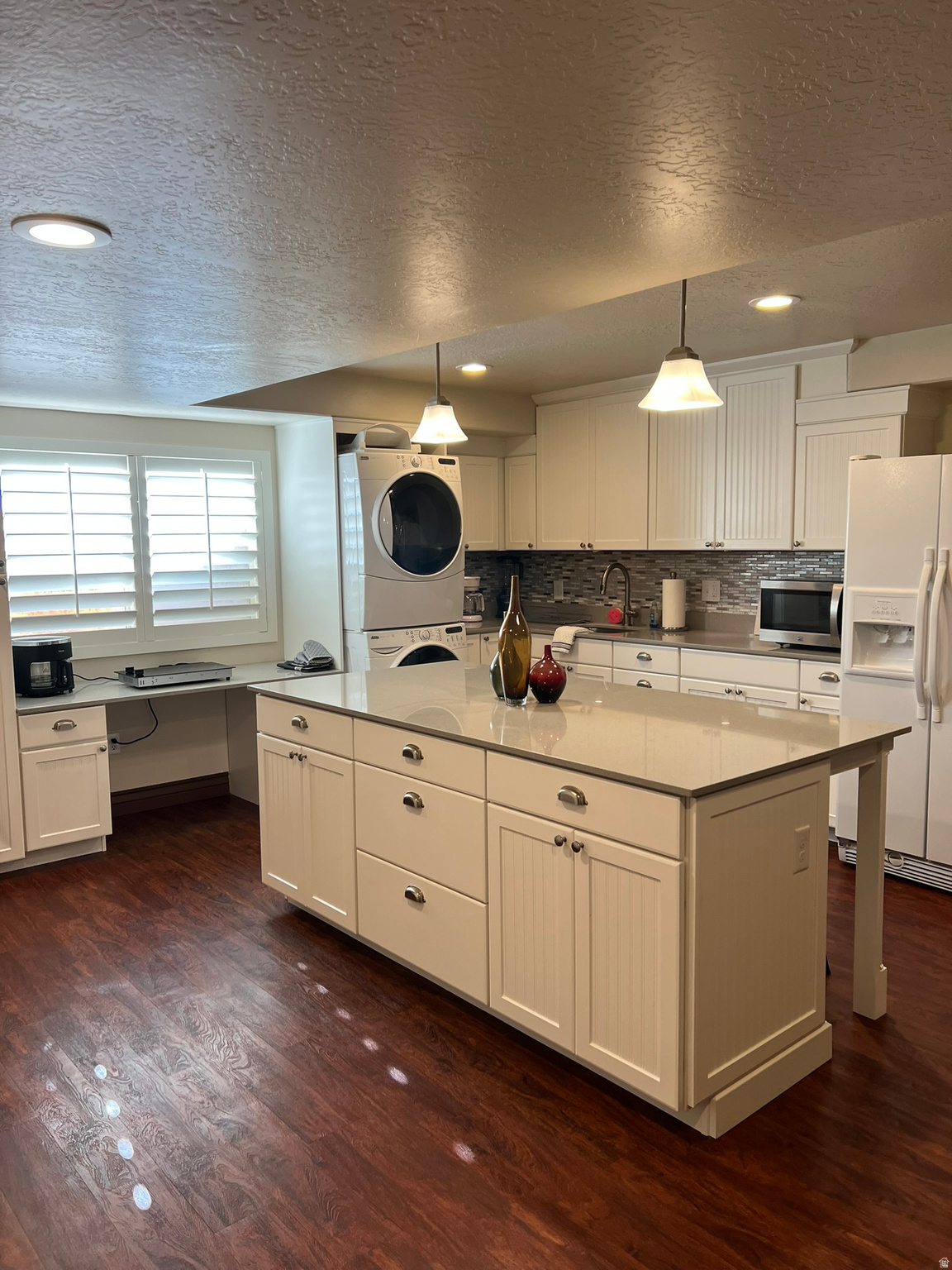 LUCAS HILLS - Residential