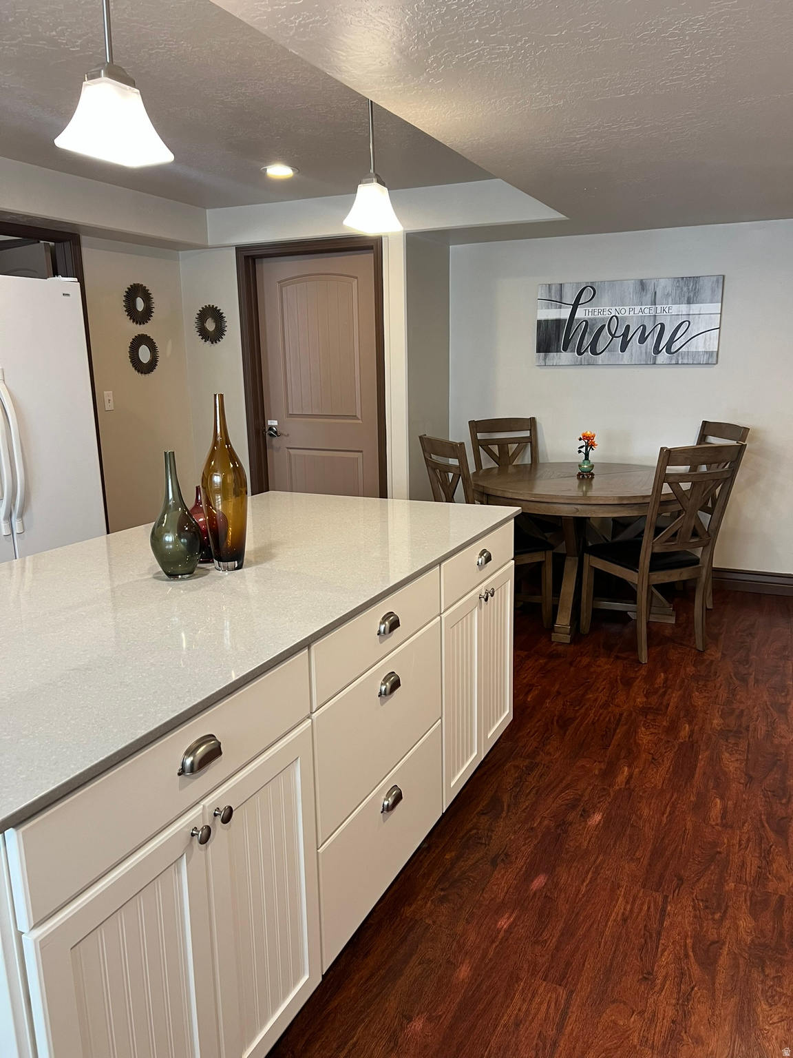 LUCAS HILLS - Residential