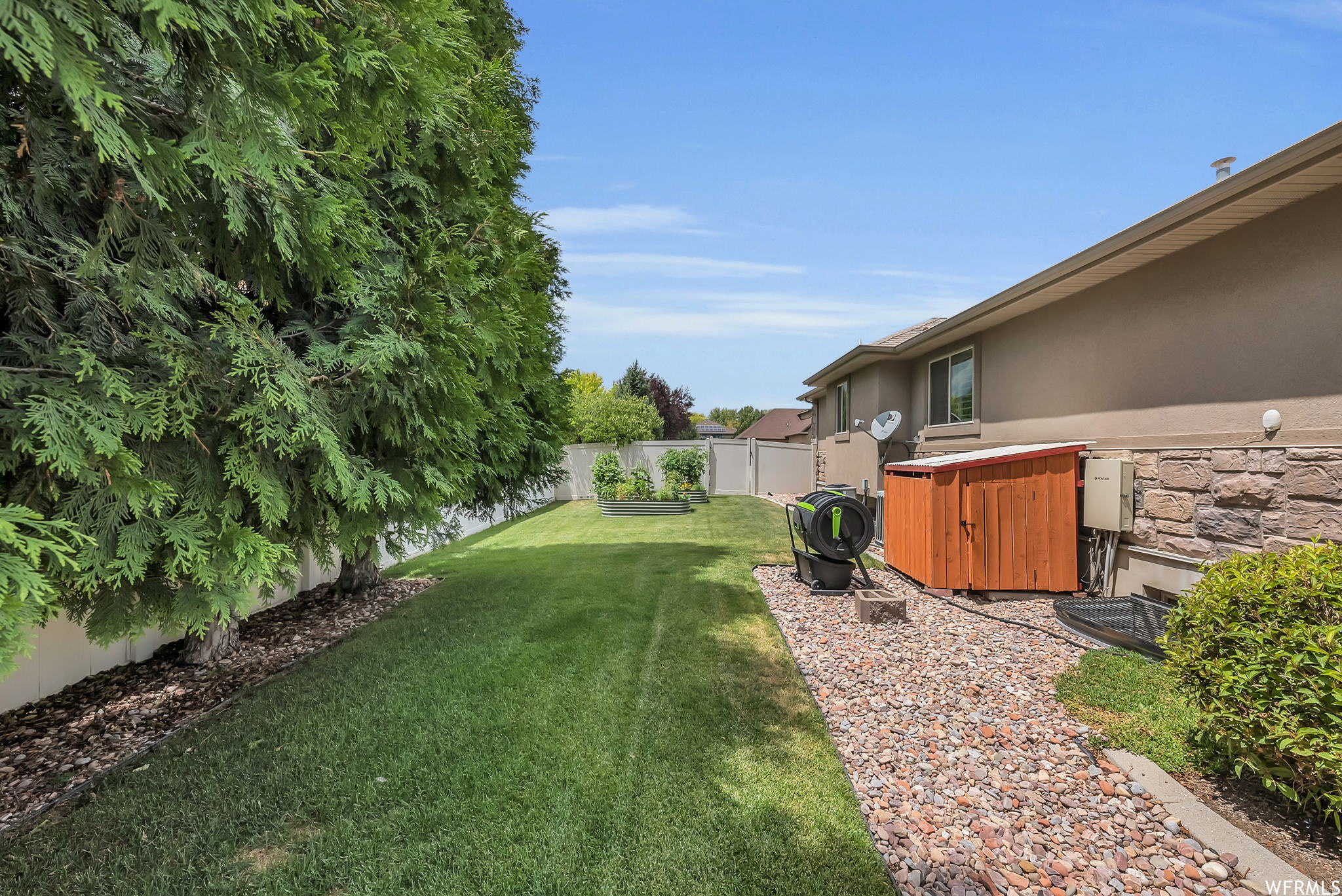 LUCAS HILLS - Residential