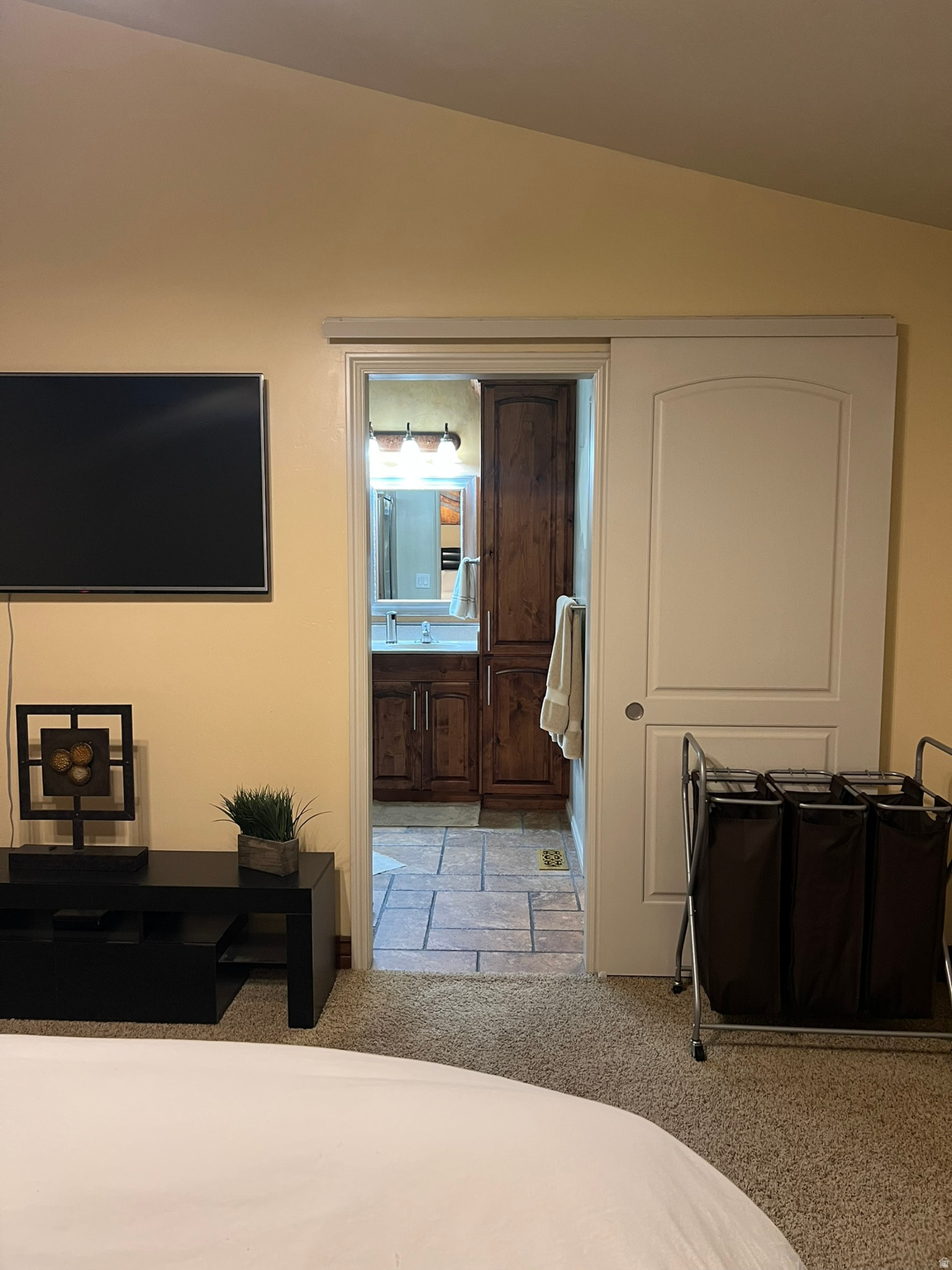 LUCAS HILLS - Residential