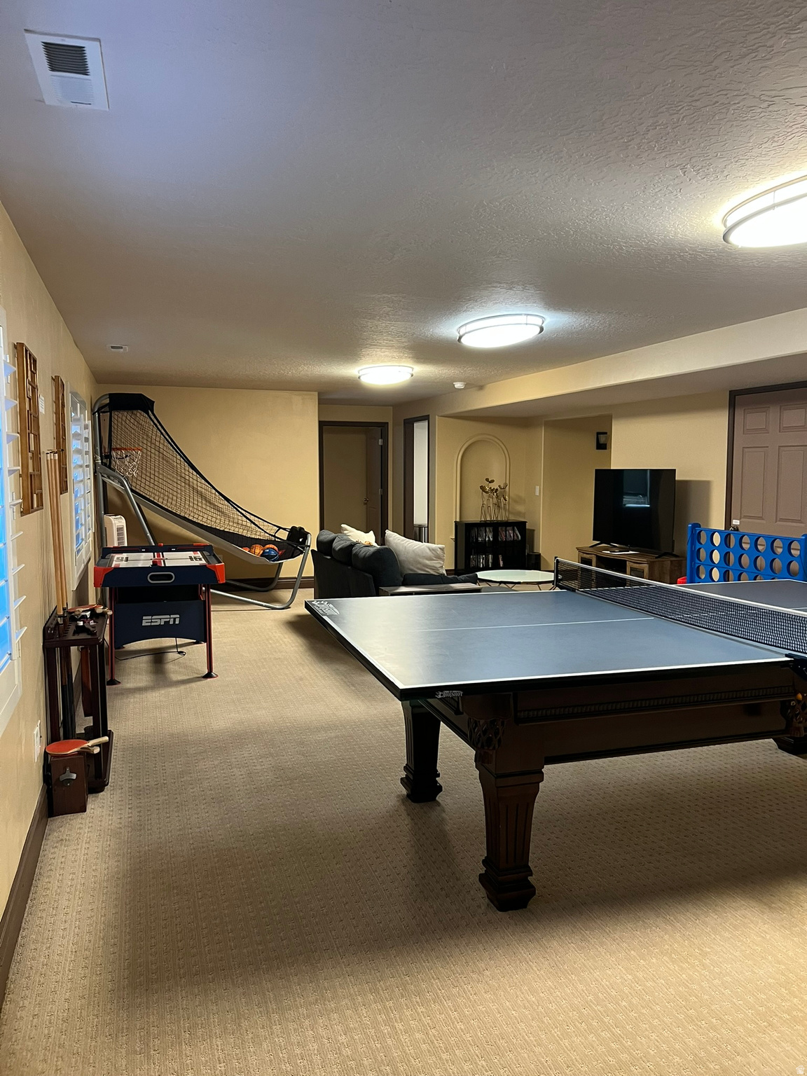 LUCAS HILLS - Residential