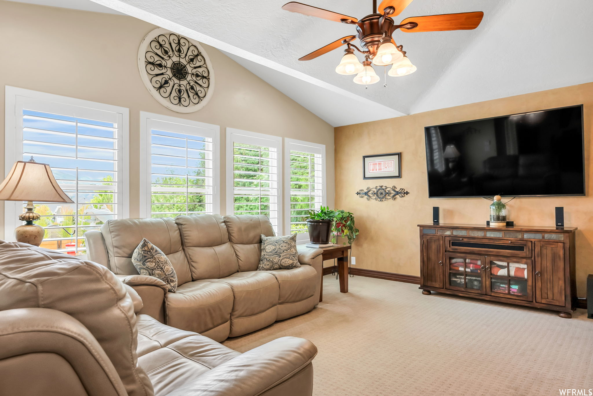 LUCAS HILLS - Residential