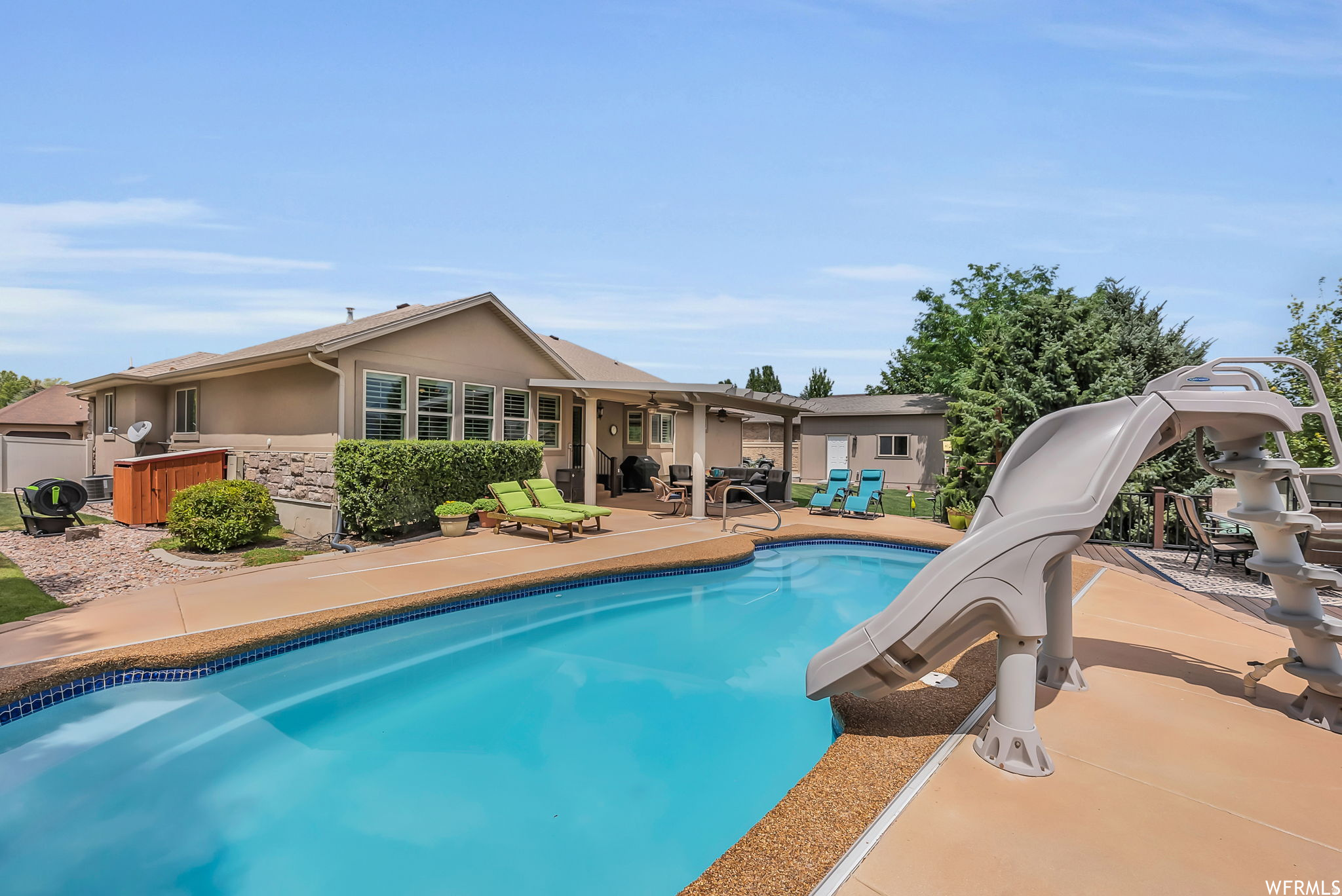 LUCAS HILLS - Residential