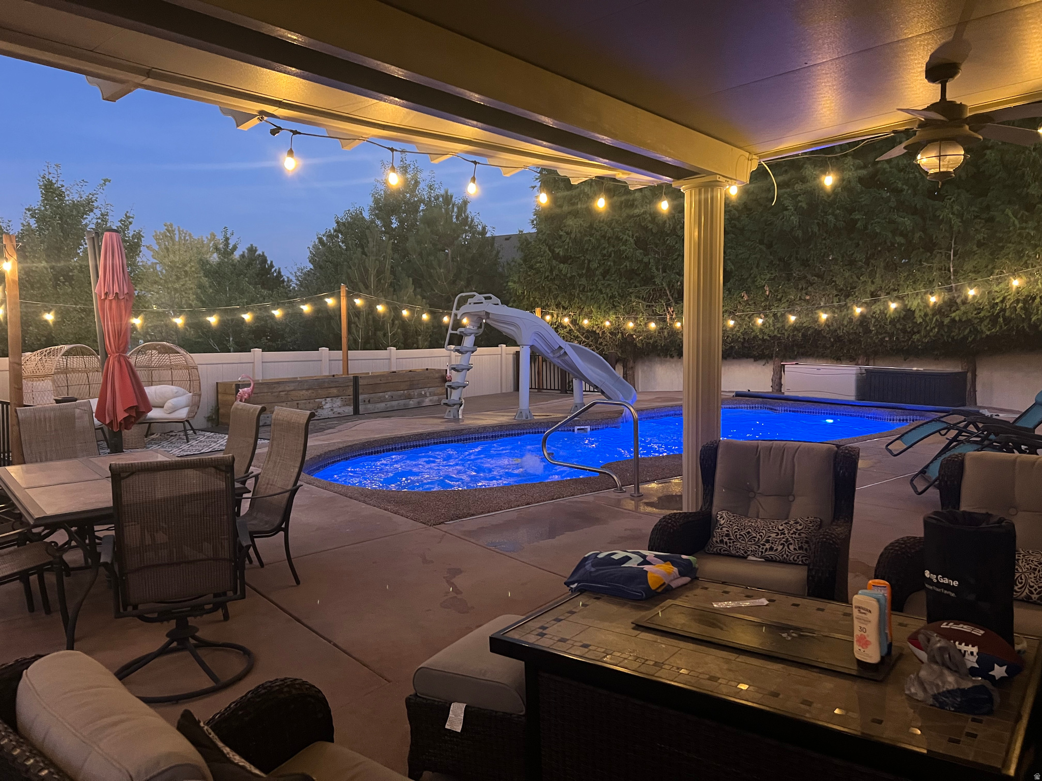 LUCAS HILLS - Residential