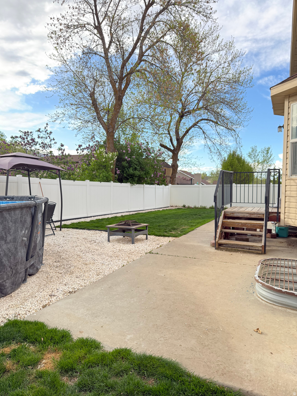 FOX POINTE - Residential